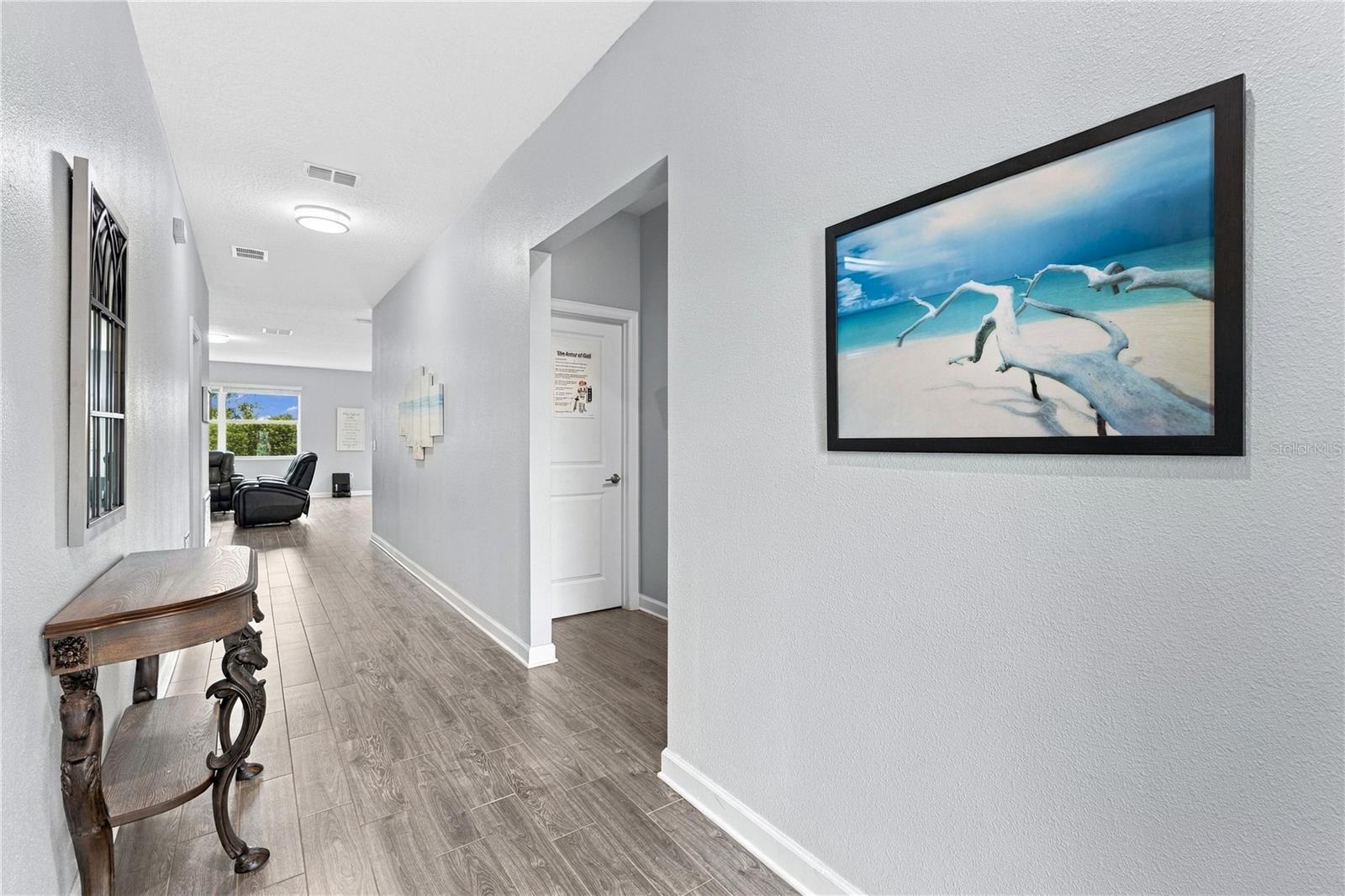 1047 OAK BLUFF DRIVE