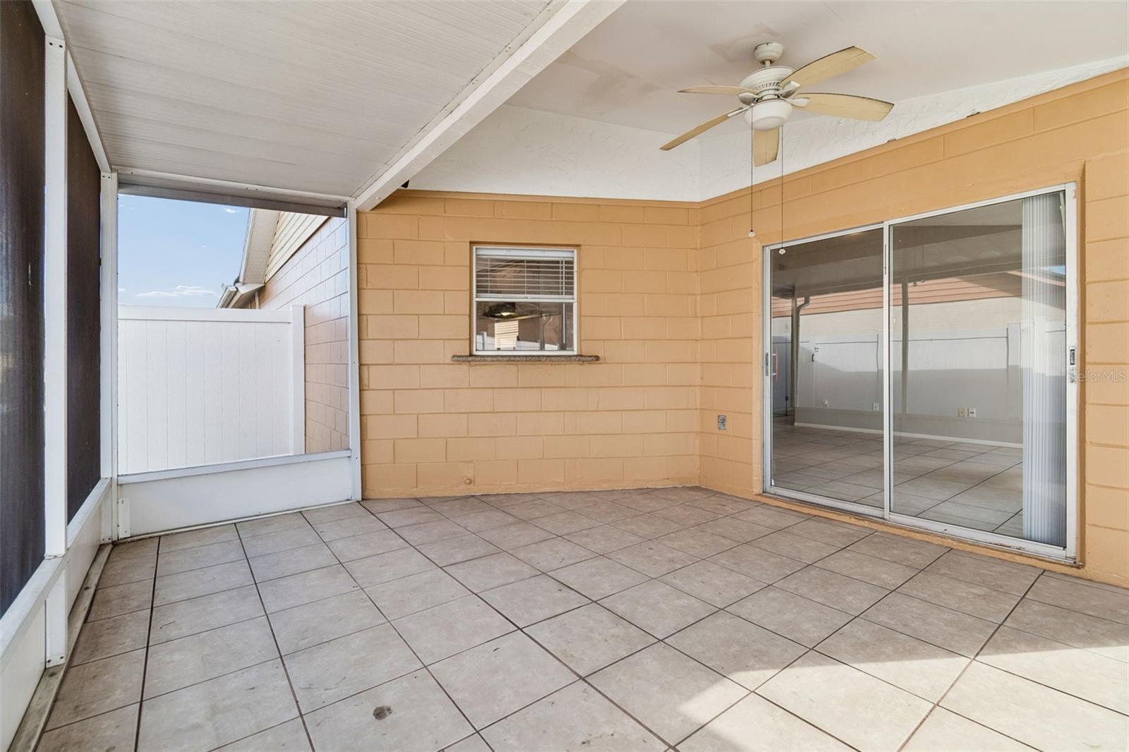 BRANDON LAKEWOOD ESTATES ADD - Residential