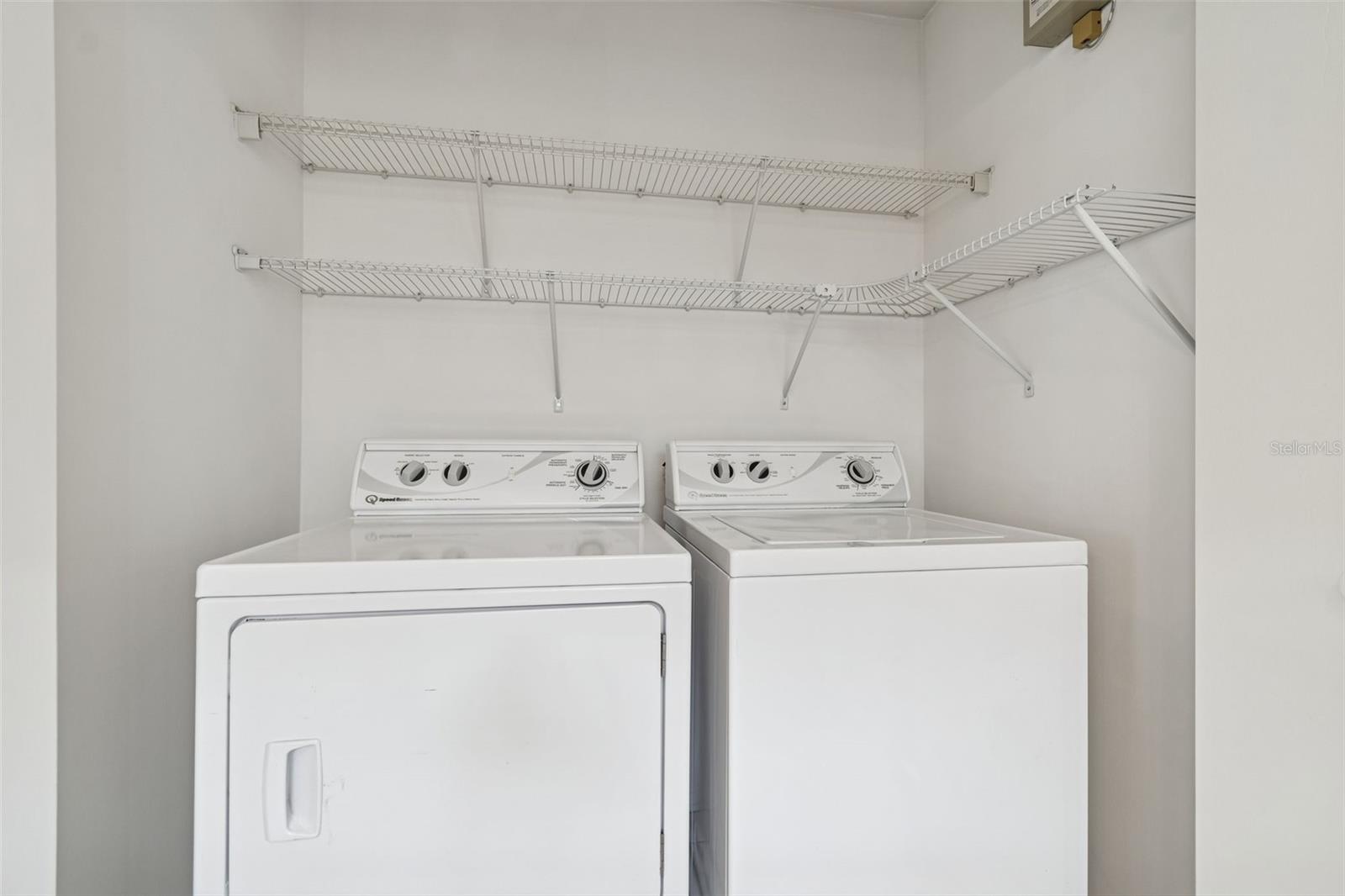 BRANDON LAKEWOOD ESTATES ADD - Residential