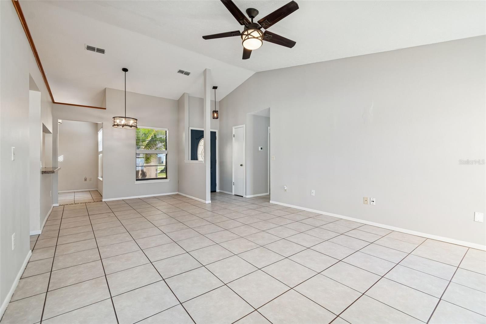 BRANDON LAKEWOOD ESTATES ADD - Residential