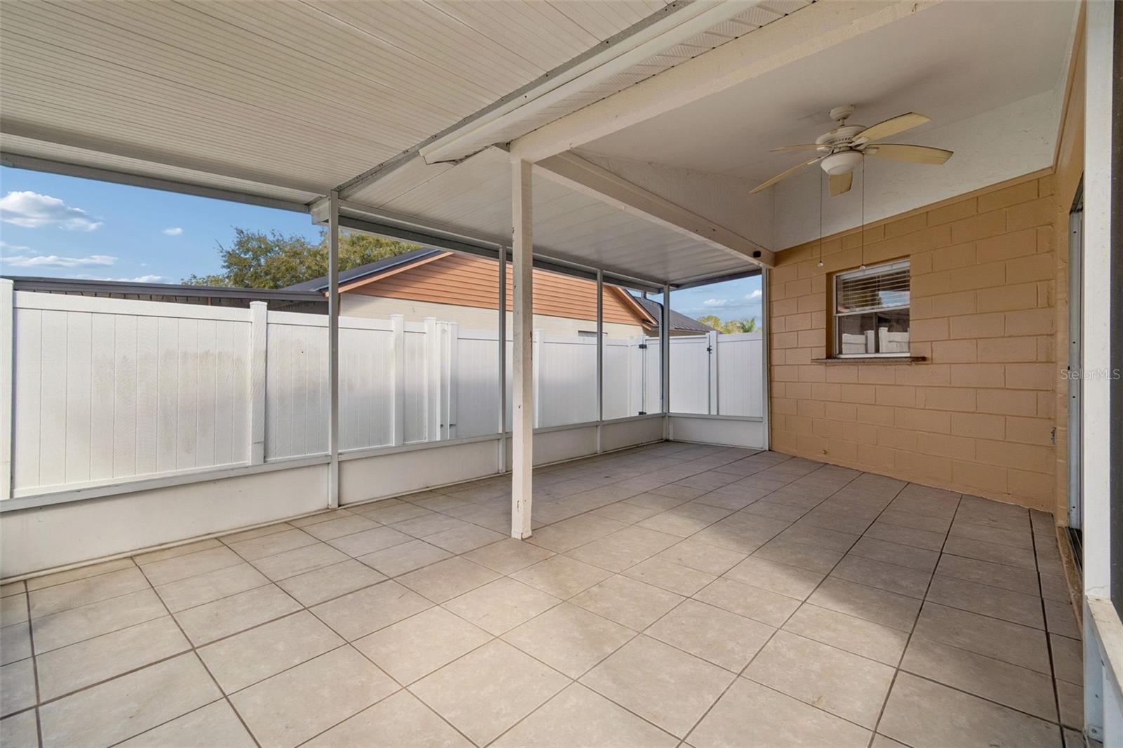 BRANDON LAKEWOOD ESTATES ADD - Residential