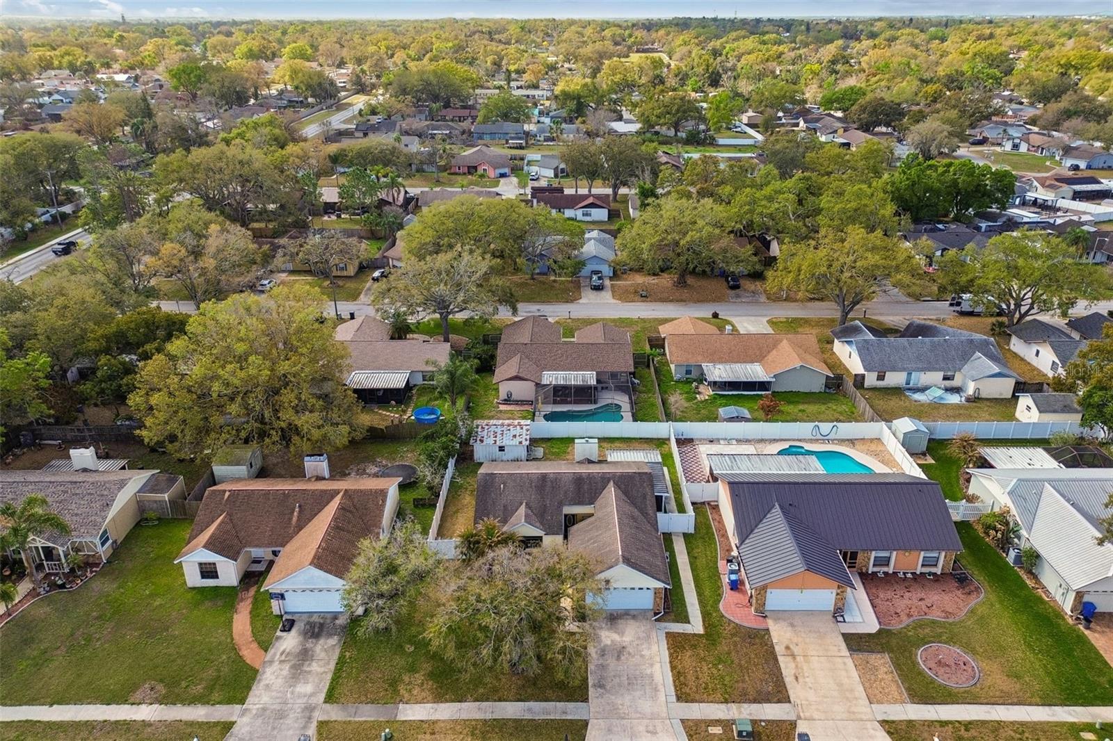 BRANDON LAKEWOOD ESTATES ADD - Residential