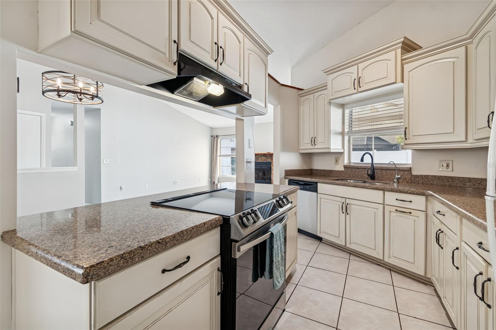 BRANDON LAKEWOOD ESTATES ADD - Residential