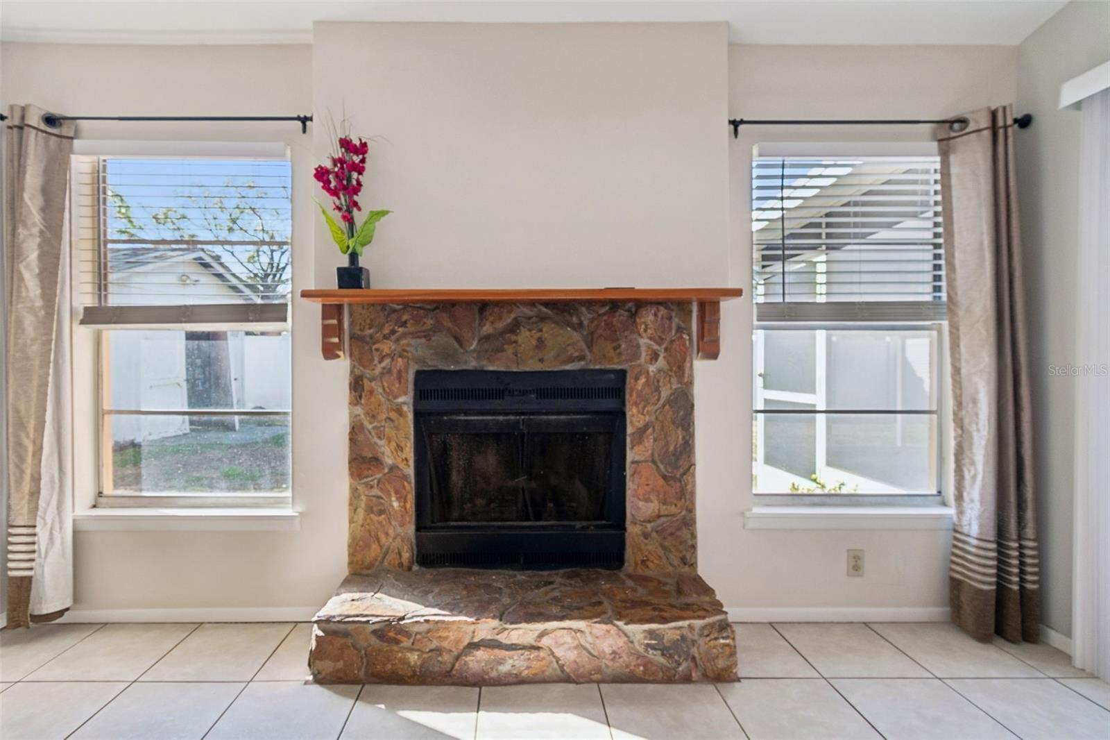 BRANDON LAKEWOOD ESTATES ADD - Residential