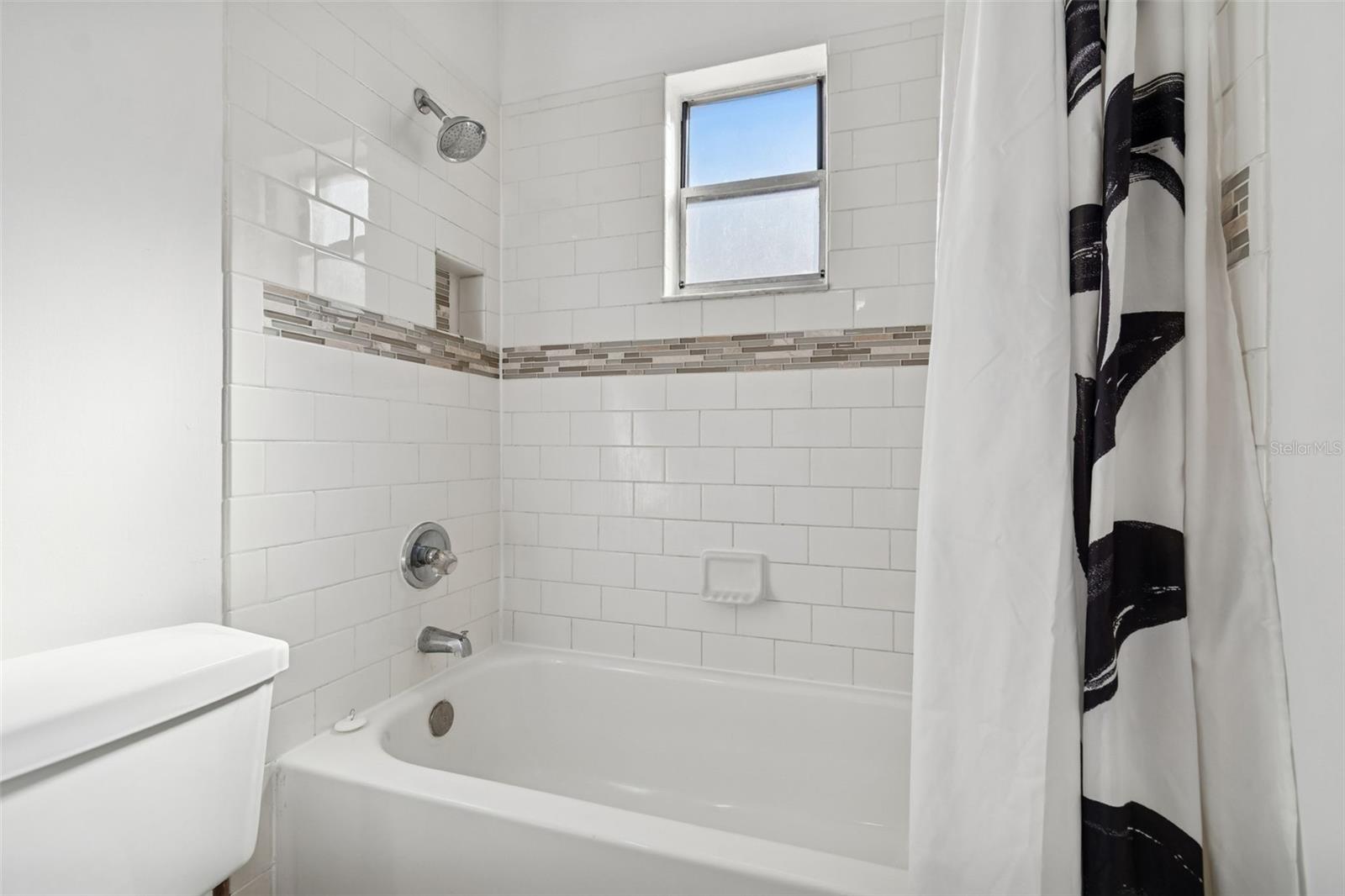 BRANDON LAKEWOOD ESTATES ADD - Residential