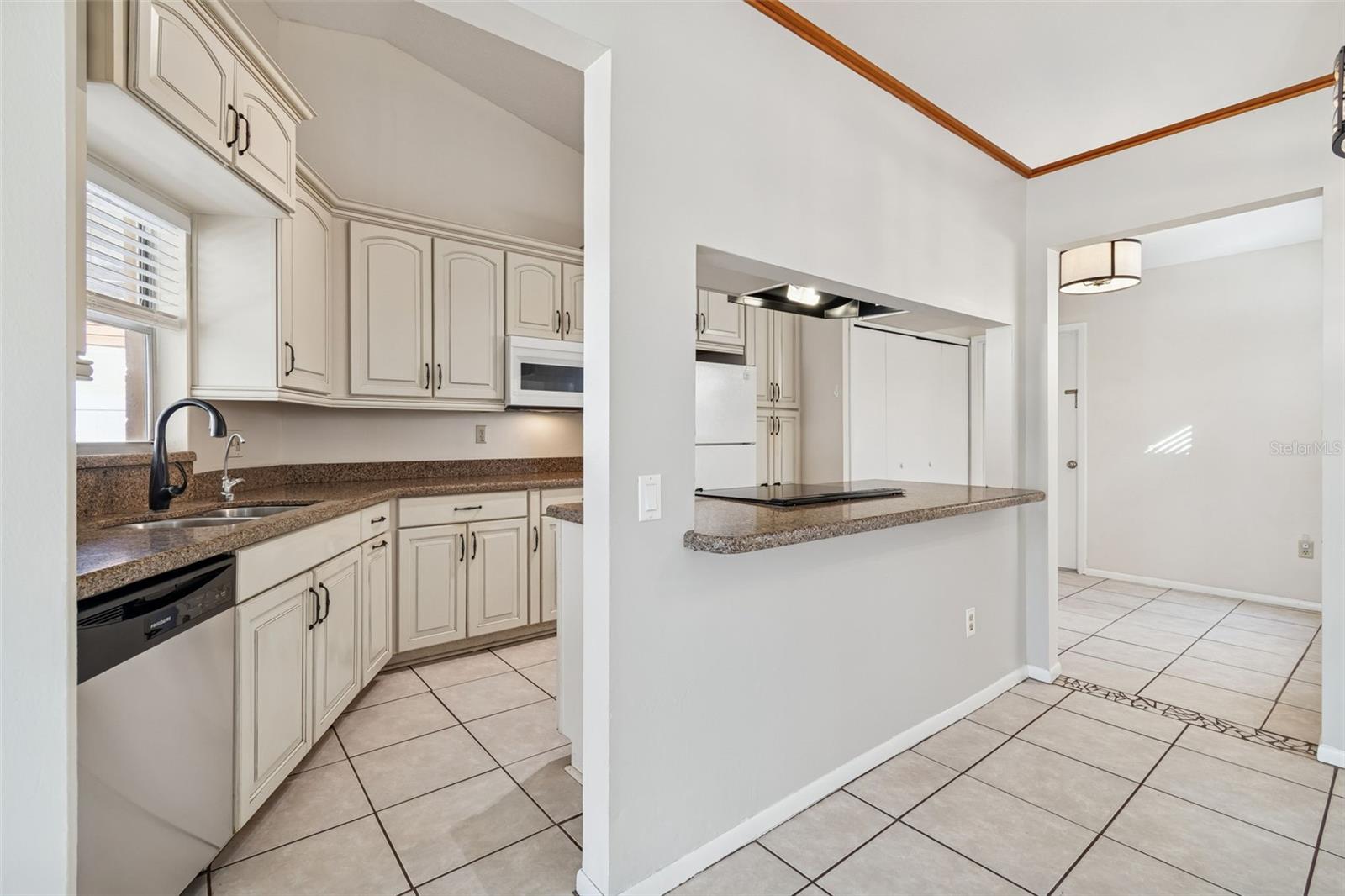 BRANDON LAKEWOOD ESTATES ADD - Residential