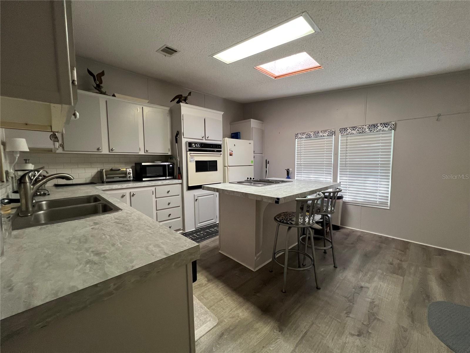 TIMBERWOOD ESTATES - Residential