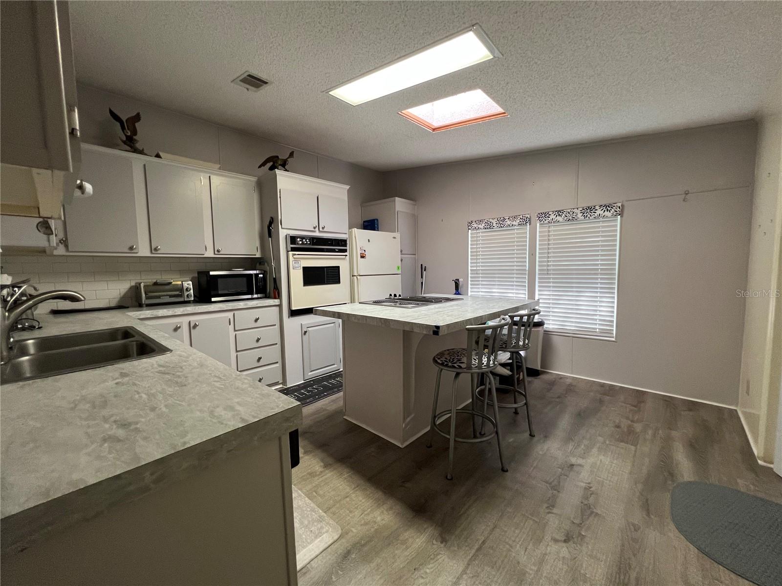 TIMBERWOOD ESTATES - Residential