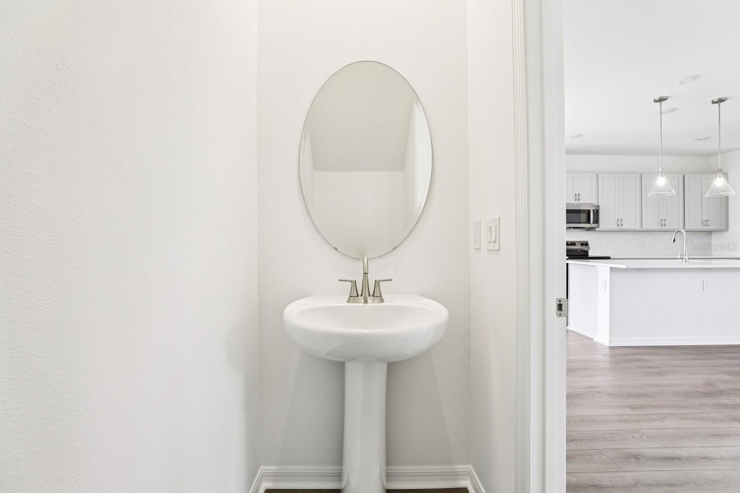 ELLINGTON PLACE - Residential