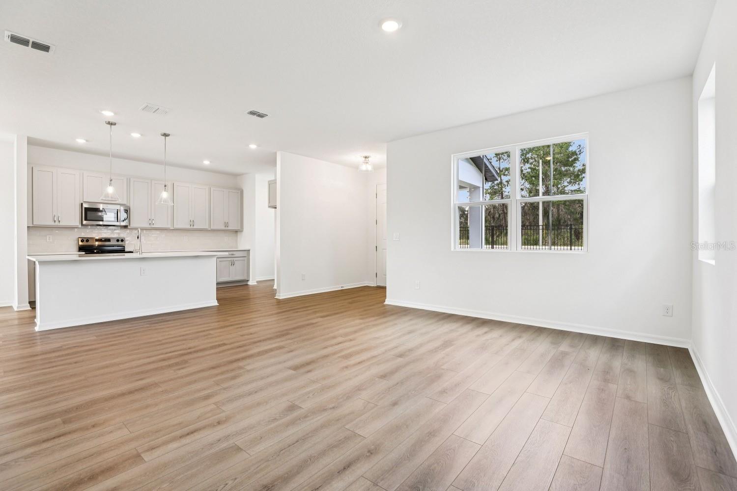 ELLINGTON PLACE - Residential