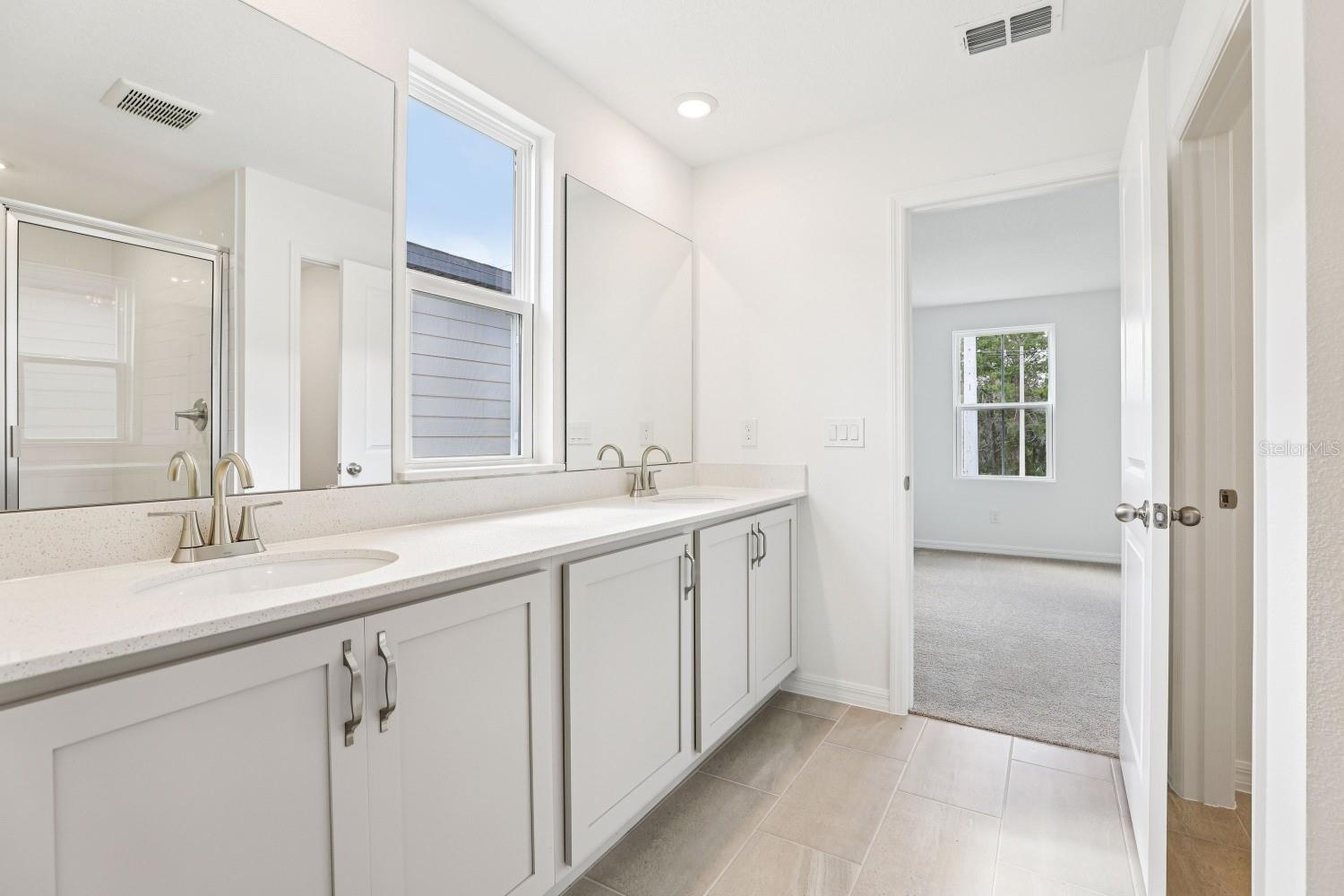 ELLINGTON PLACE - Residential