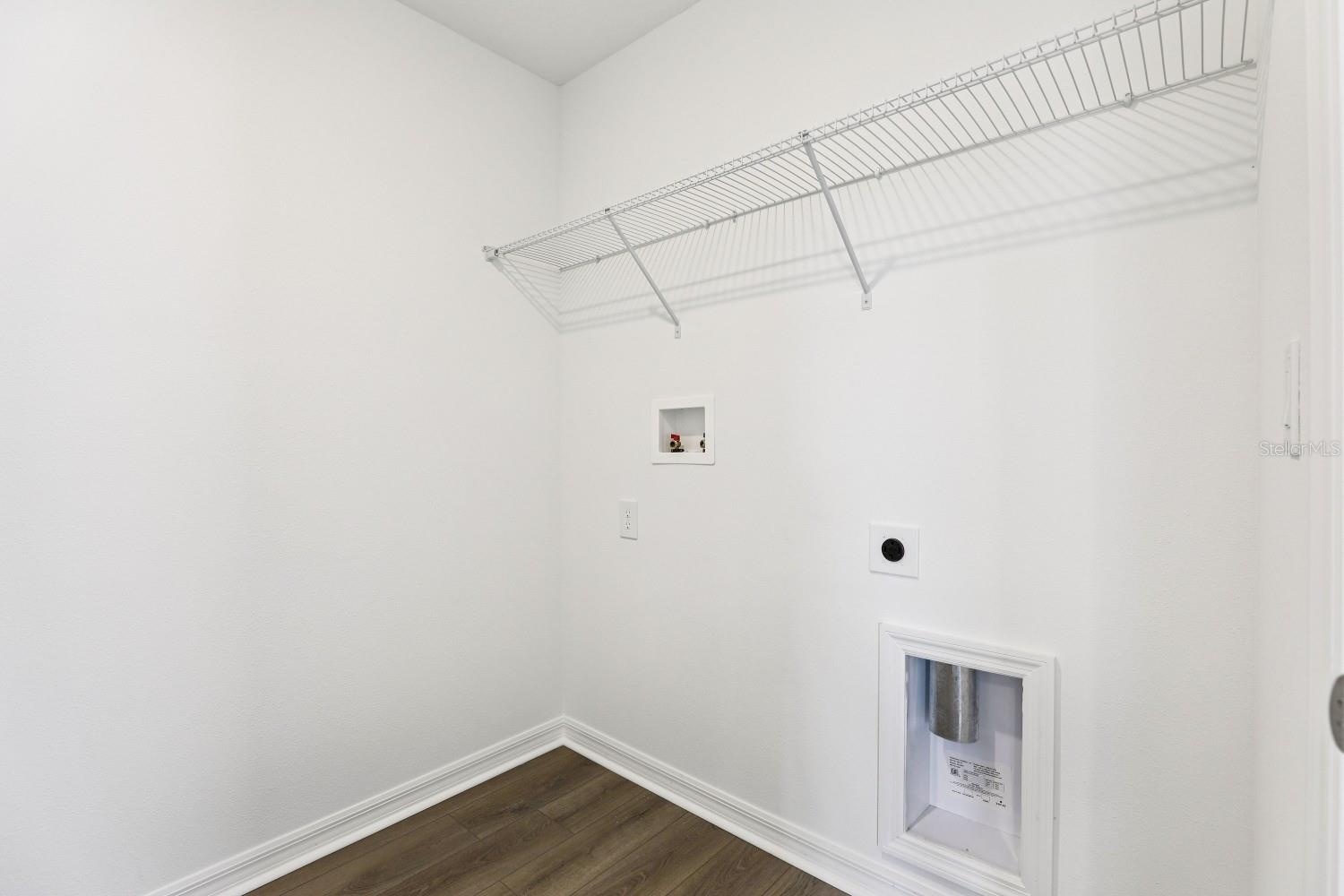 ELLINGTON PLACE - Residential