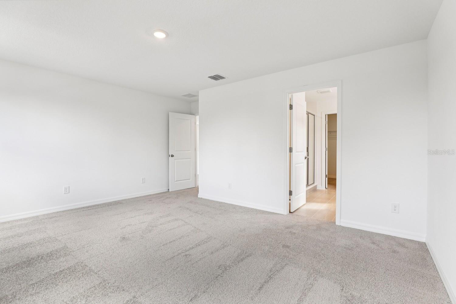 ELLINGTON PLACE - Residential