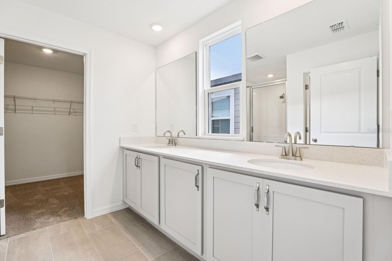 ELLINGTON PLACE - Residential