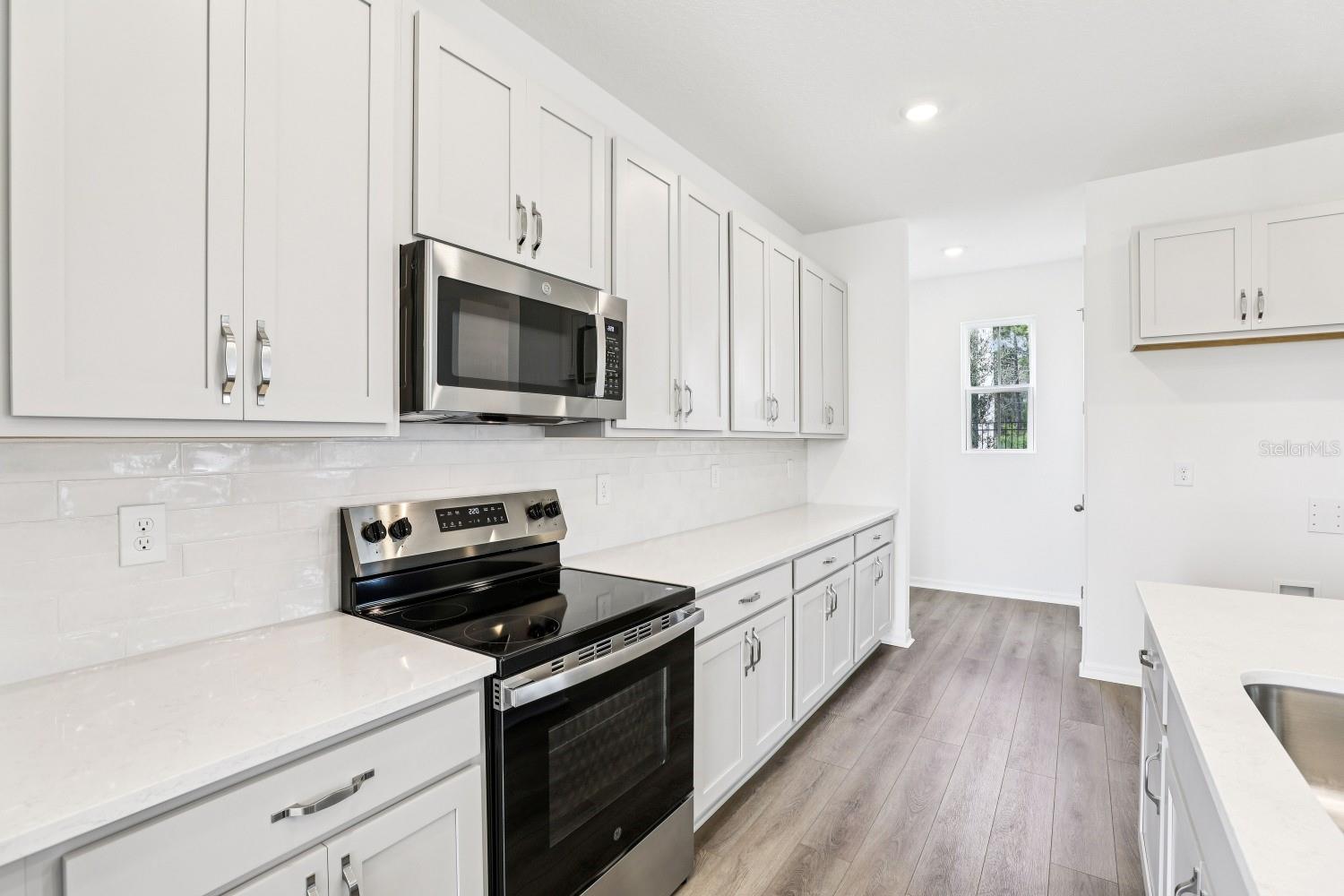 ELLINGTON PLACE - Residential