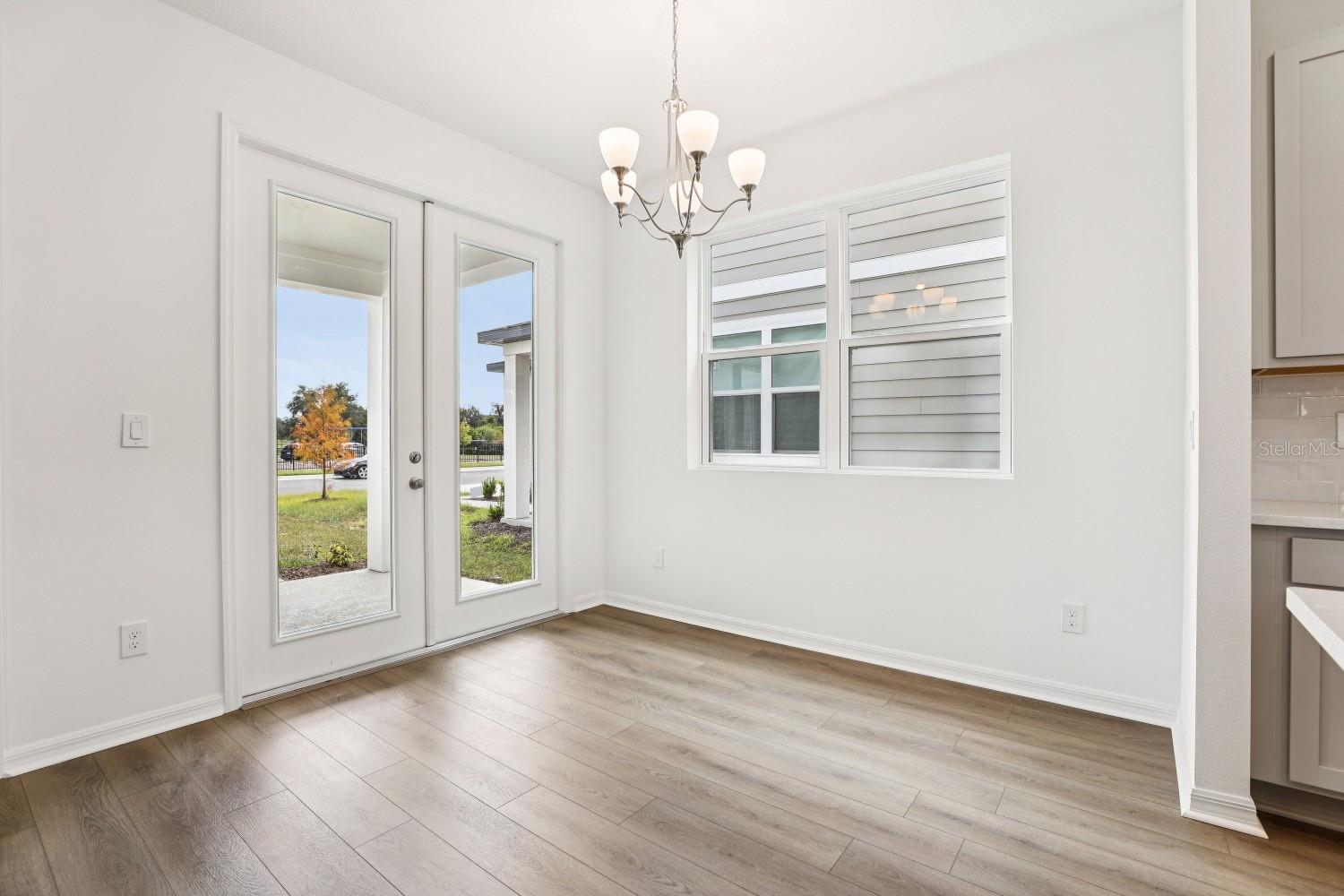 ELLINGTON PLACE - Residential