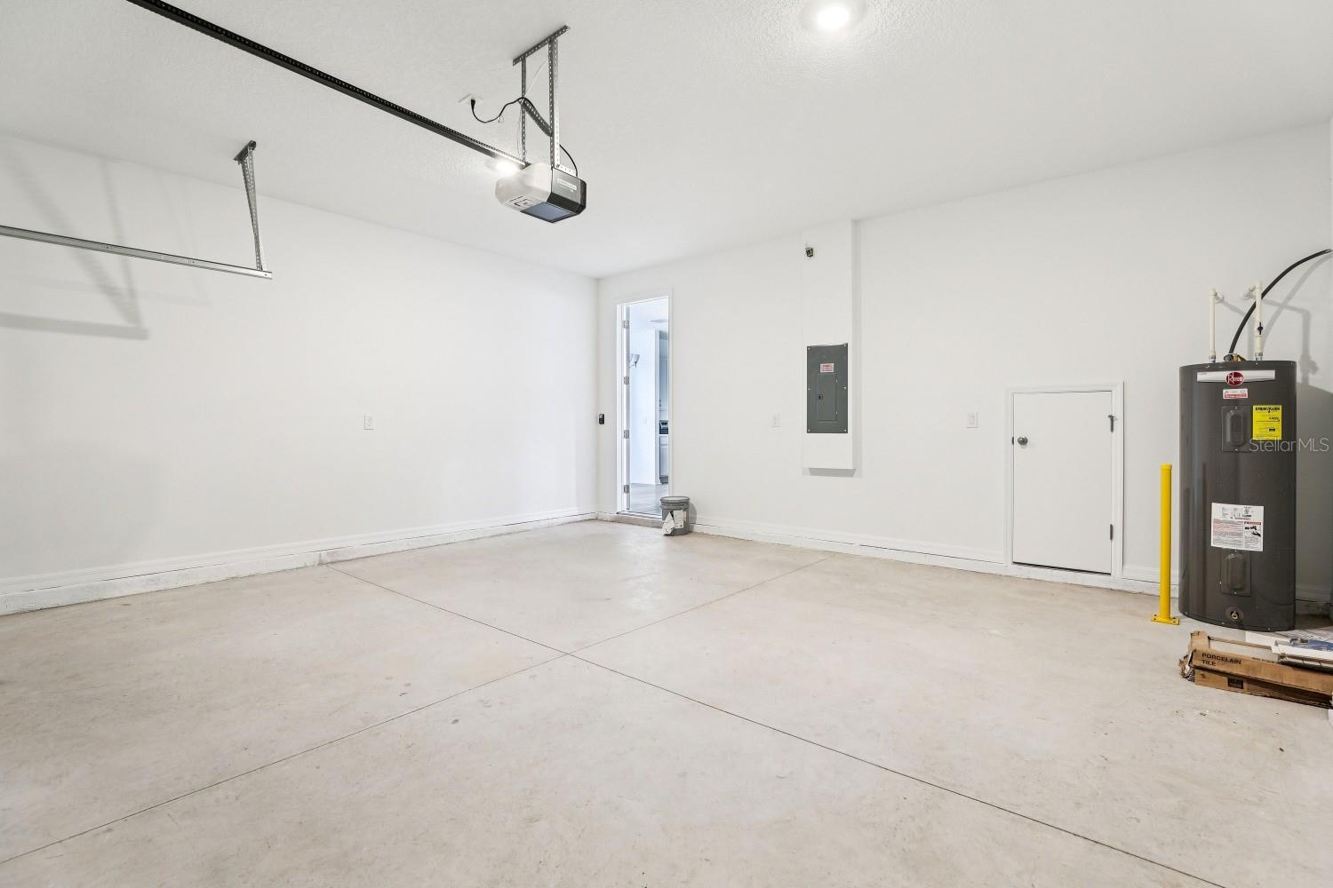 ELLINGTON PLACE - Residential