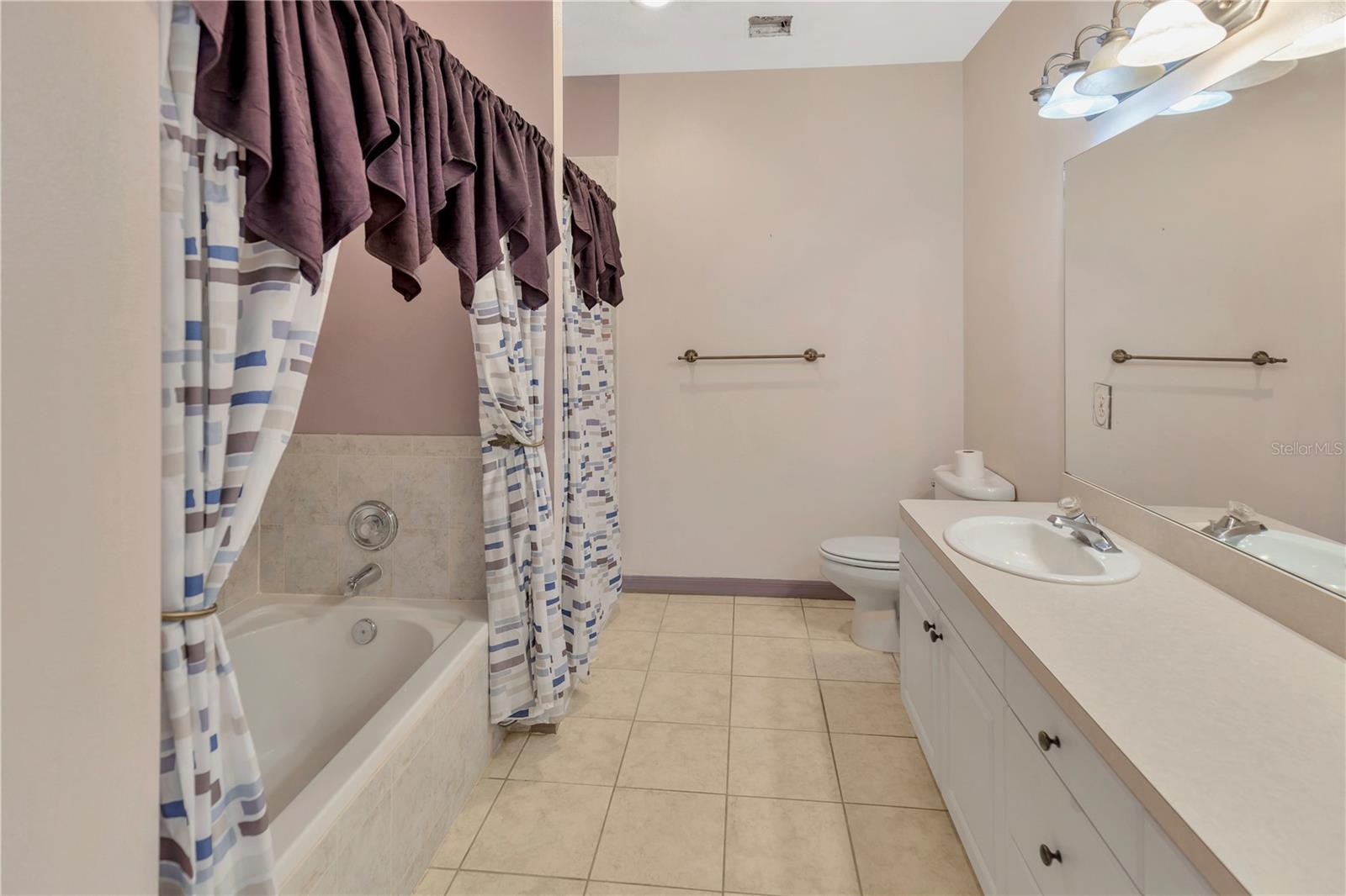 PALM COVE - Residential