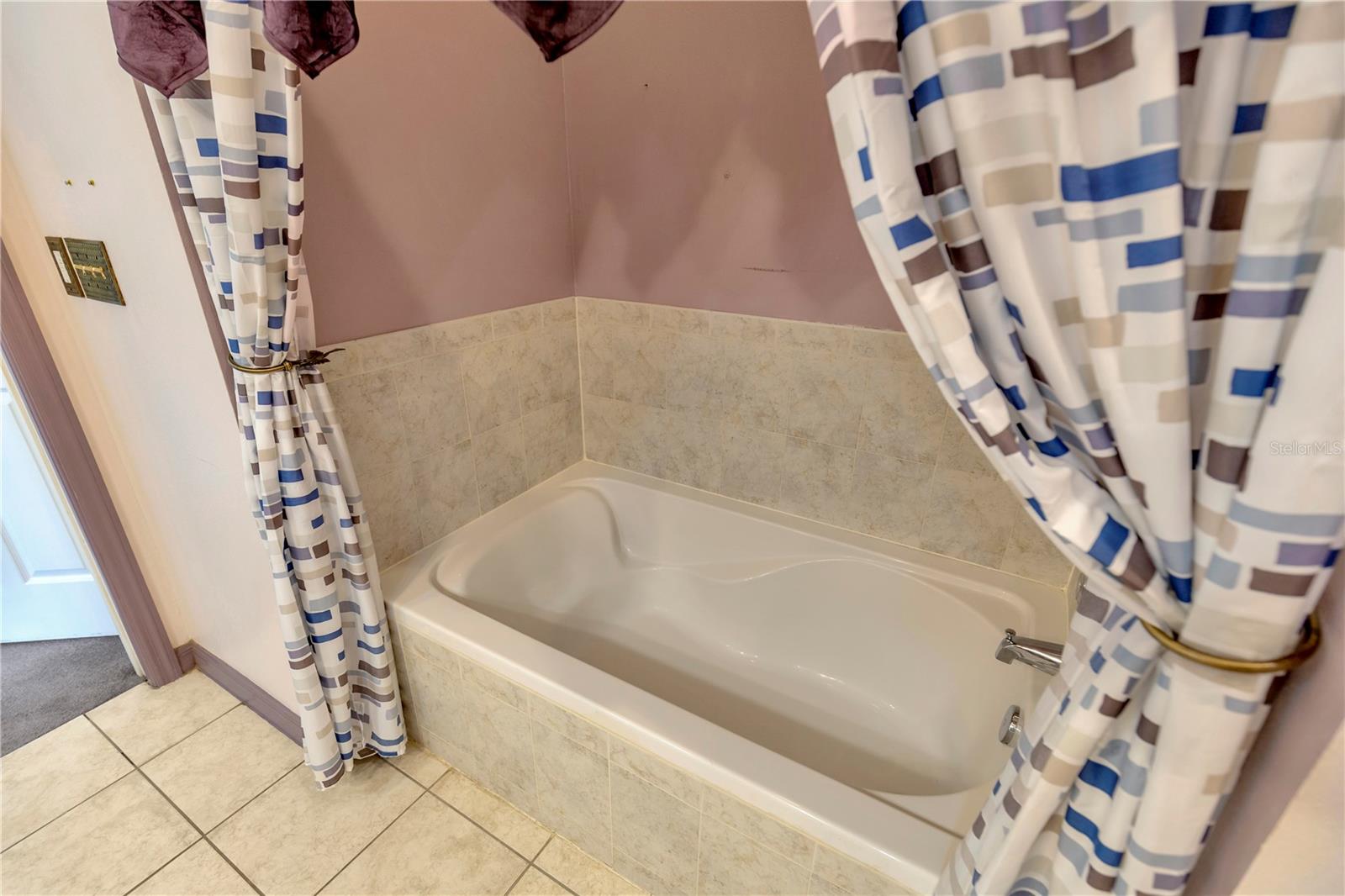 PALM COVE - Residential