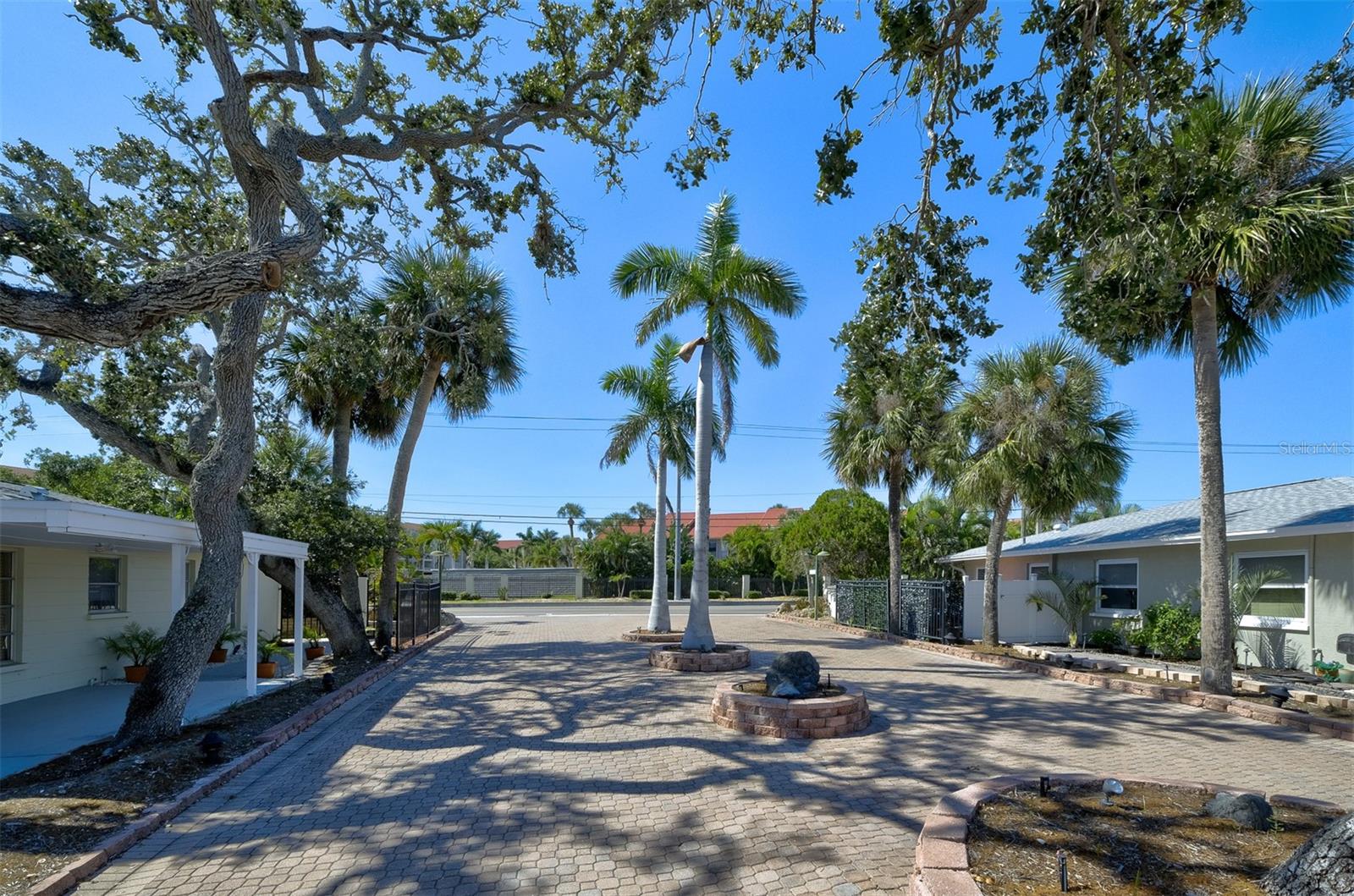 POLYNESIAN GARDENS - Residential