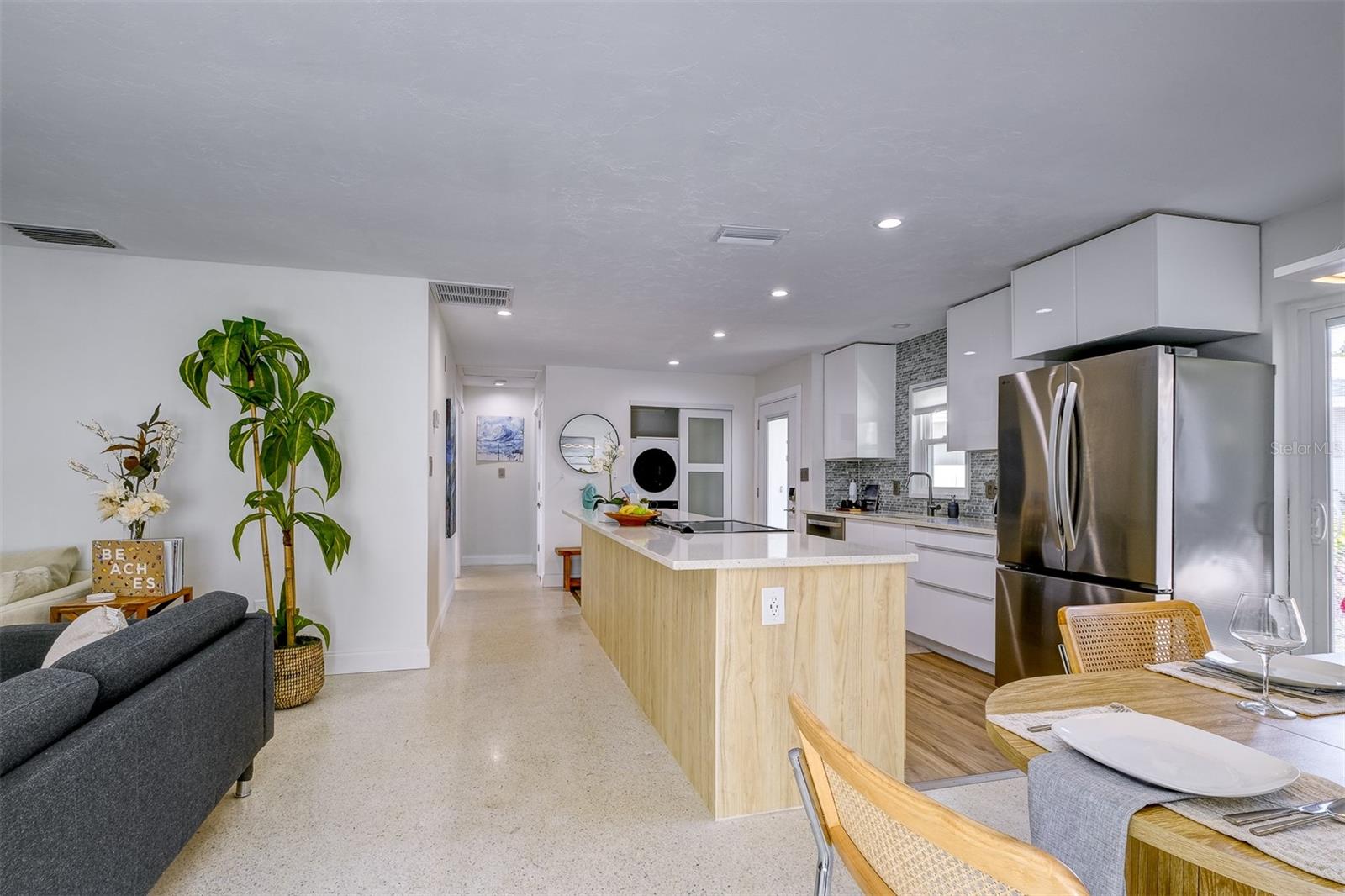 POLYNESIAN GARDENS - Residential