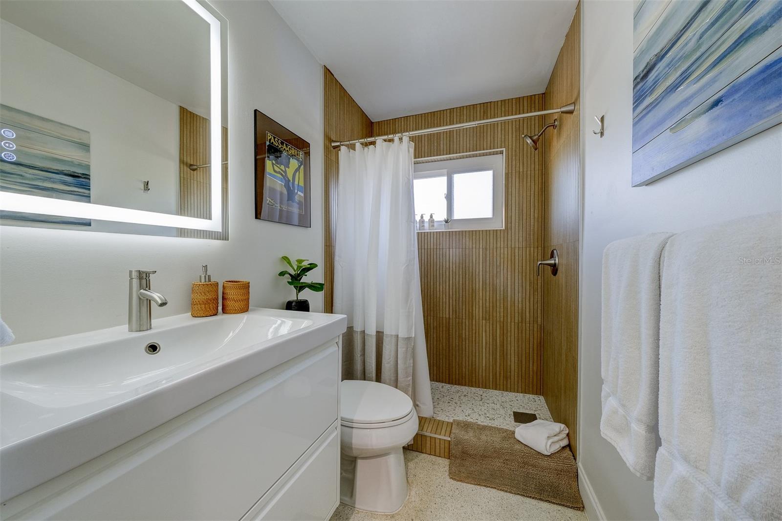 POLYNESIAN GARDENS - Residential