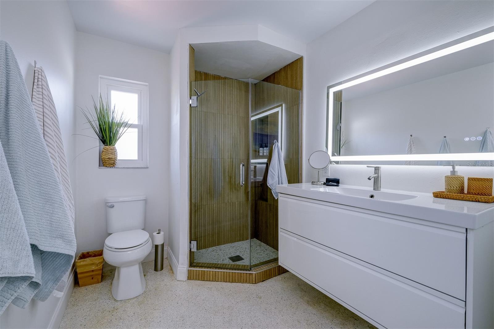 POLYNESIAN GARDENS - Residential