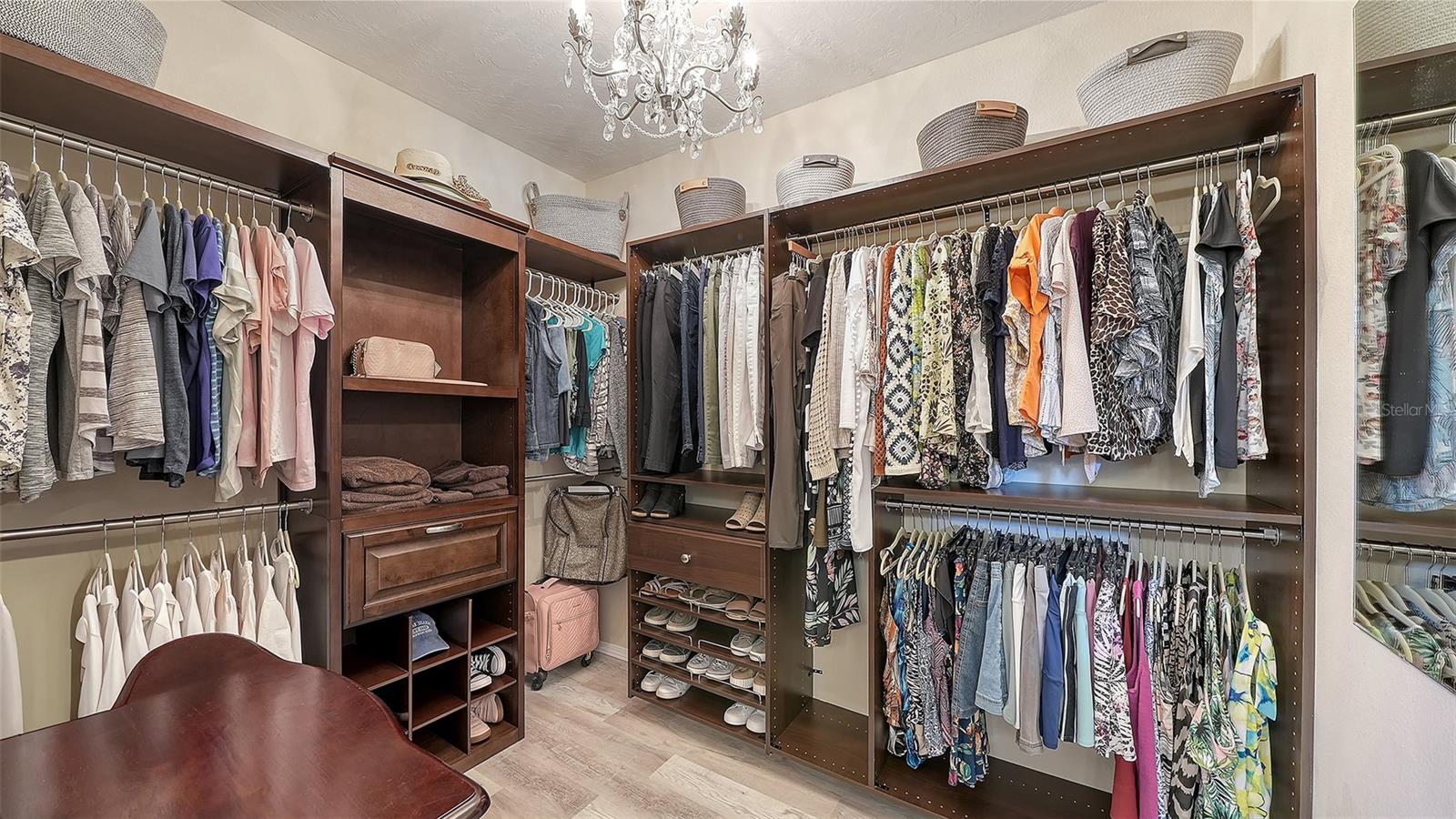 THE MEADOWS - Residential