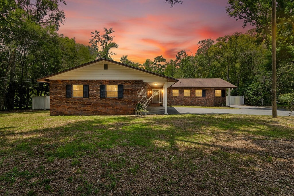 Photo of 1022 S Mildred Avenue, Brooksville, FL 34601 (MLS # W7886656)
