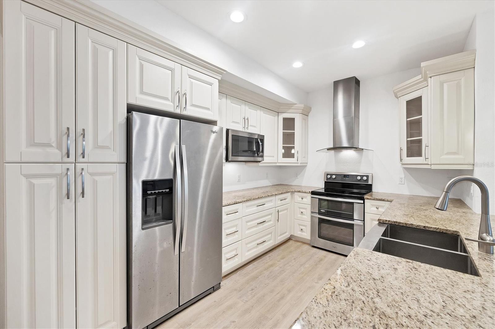 4126 CENTRAL SARASOTA PARKWAY 2017