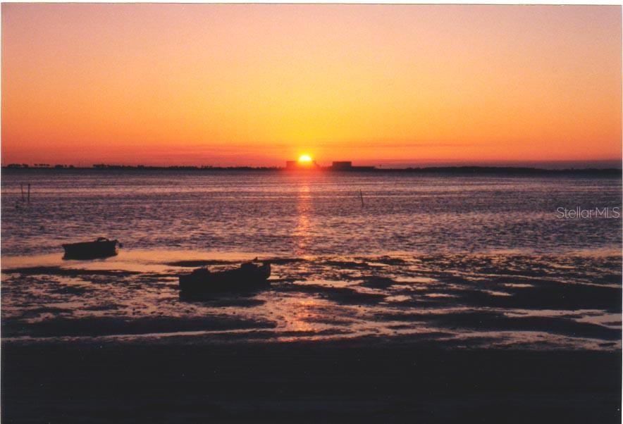 MEDITERRANEAN MANORS - Residential