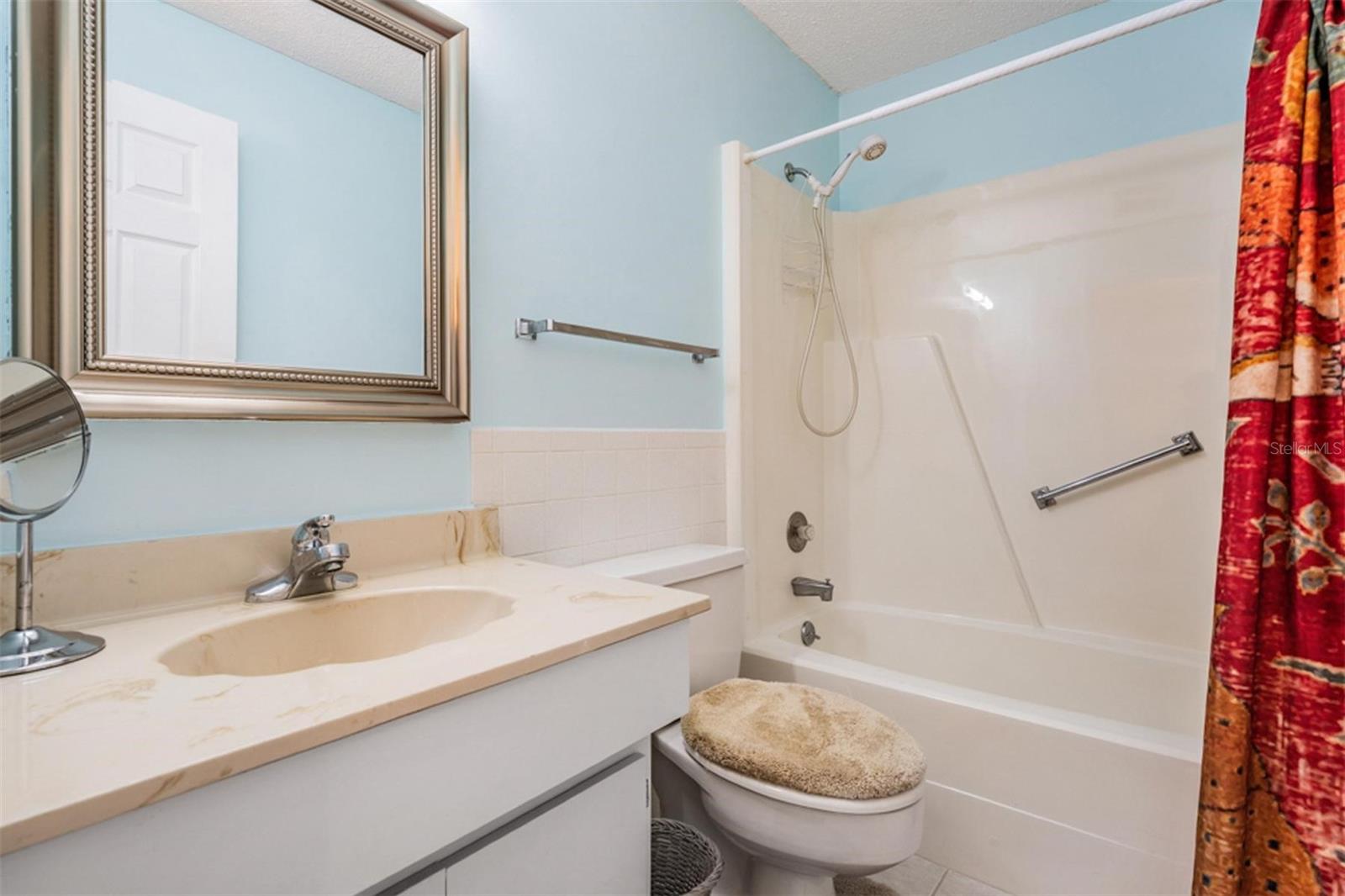 MEDITERRANEAN MANORS - Residential