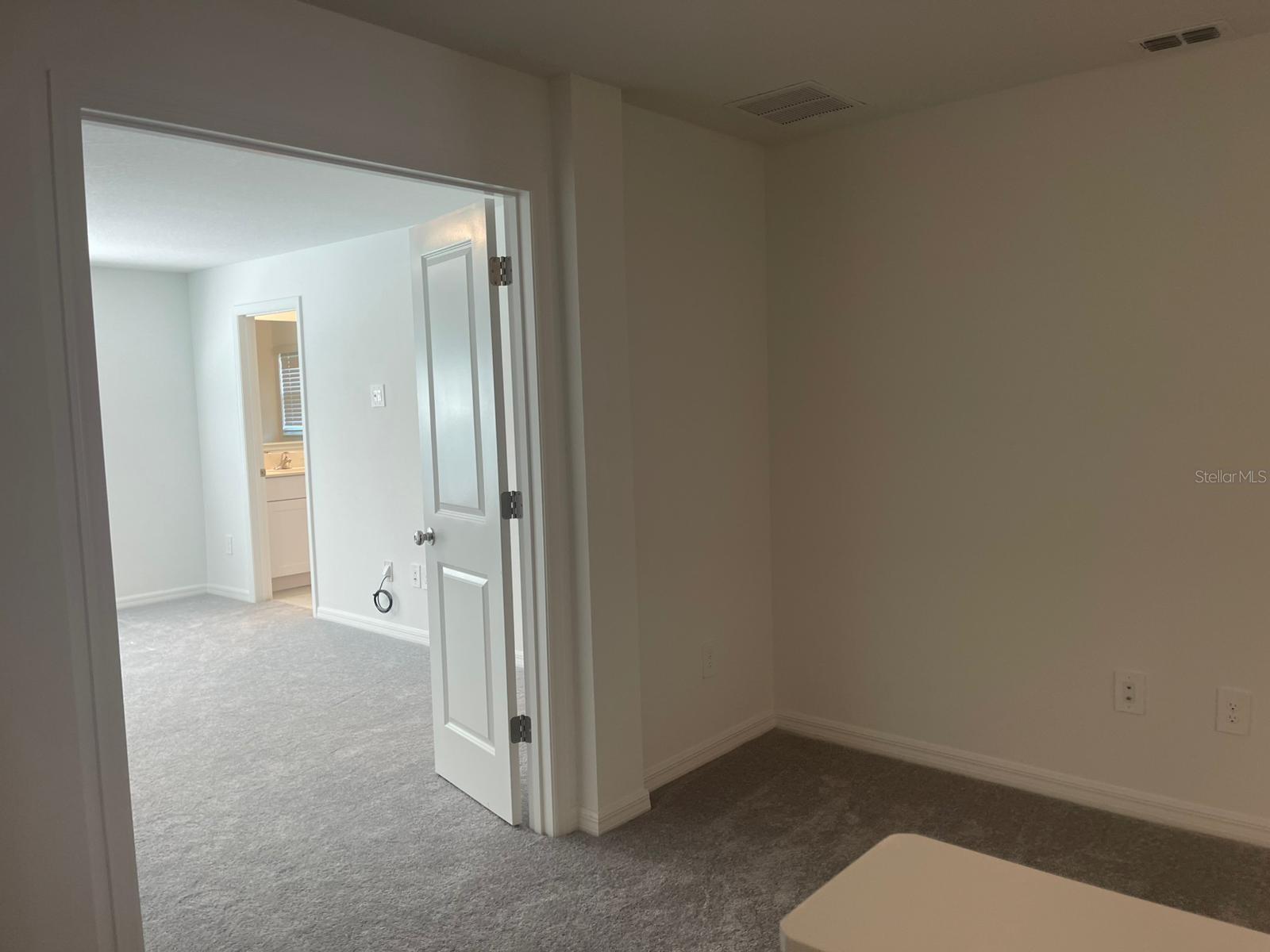 MIRADA TOWNHOMES - Residential Lease