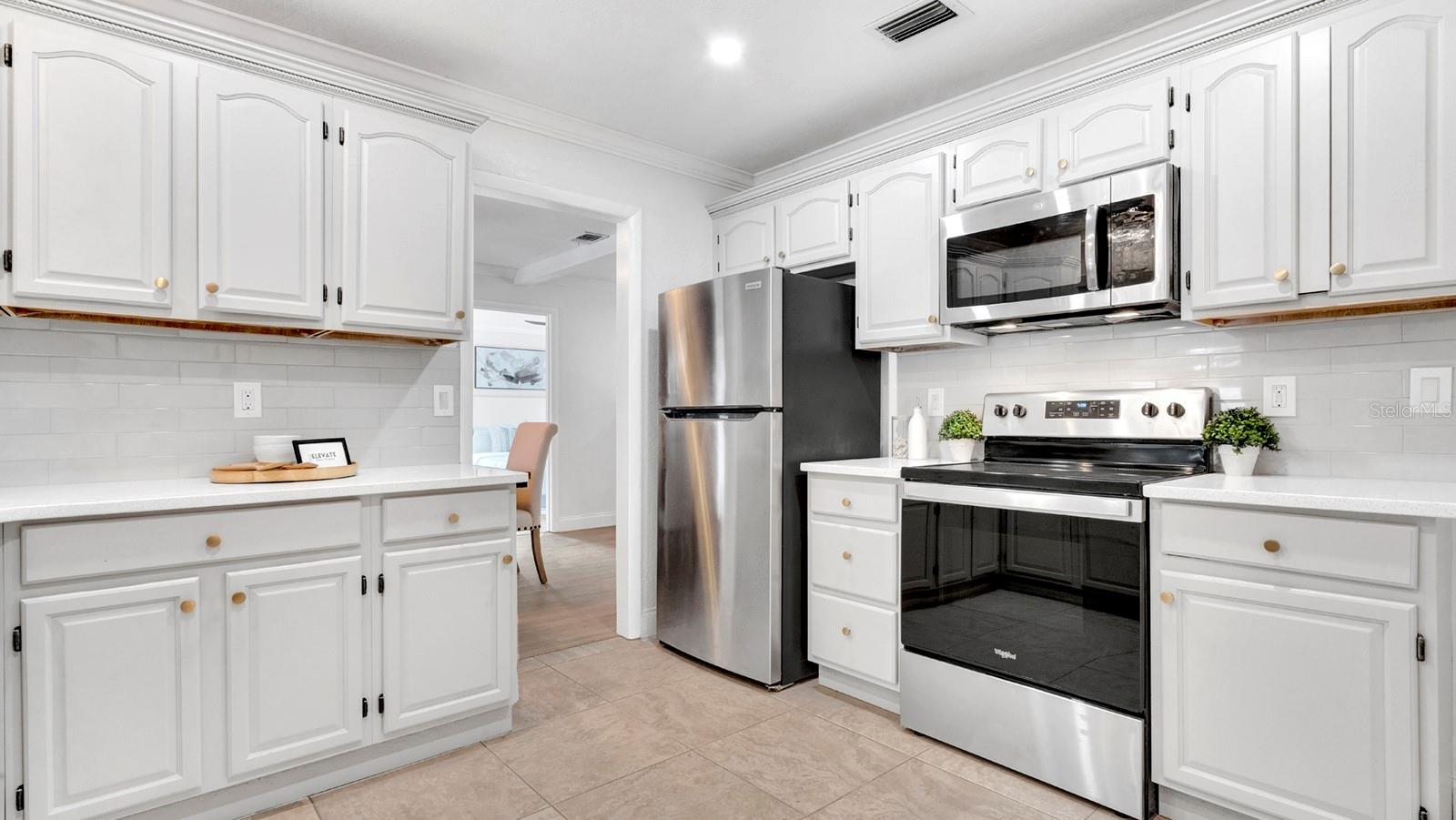 GROVE ESTATES - Residential