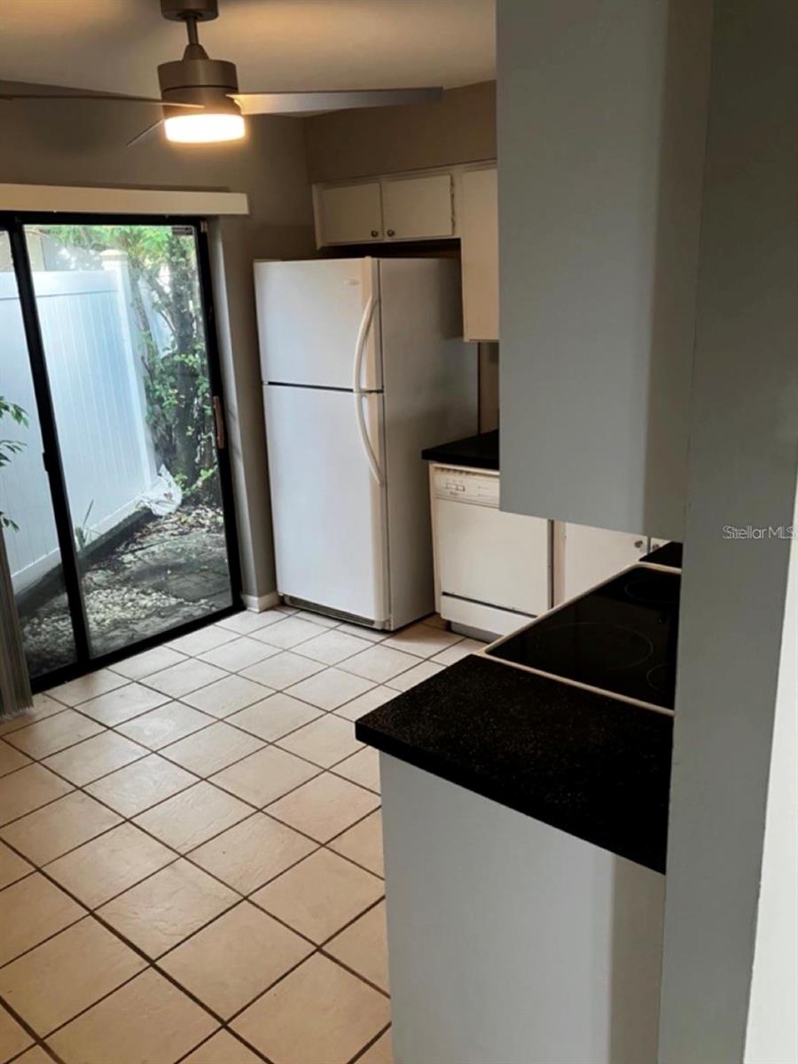 GLEN ELLEN VILLAGE - Residential Lease