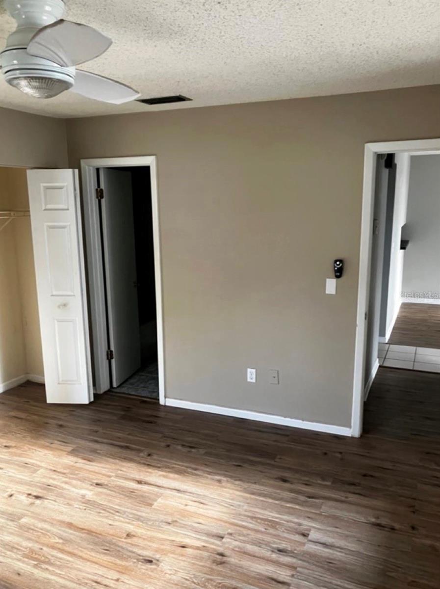 GLEN ELLEN VILLAGE - Residential Lease