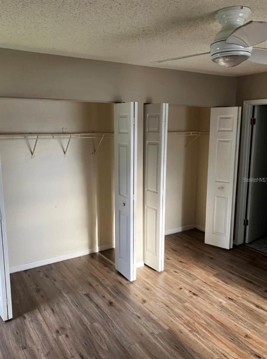 GLEN ELLEN VILLAGE - Residential Lease