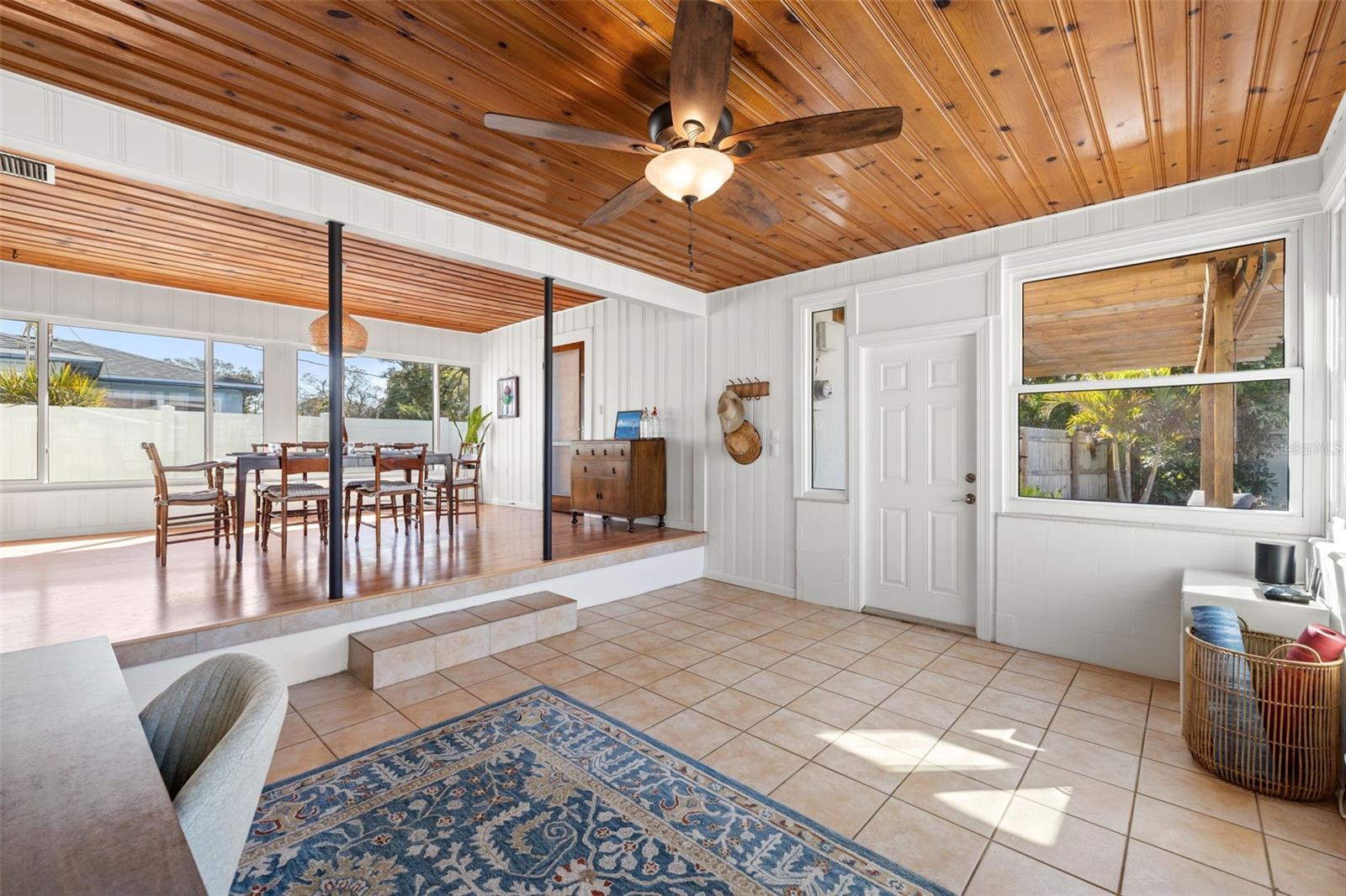 INTER BAY - Residential