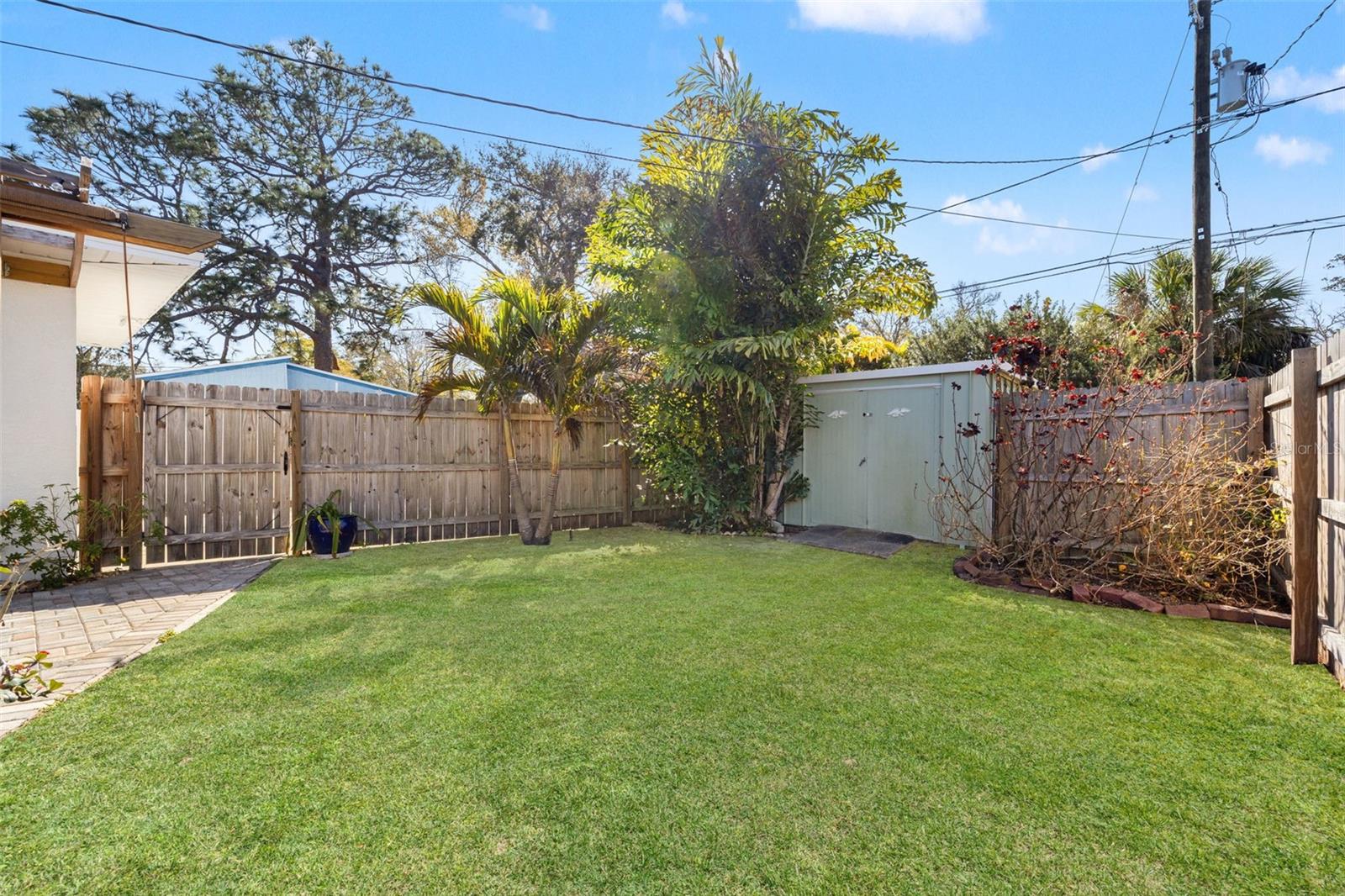 INTER BAY - Residential