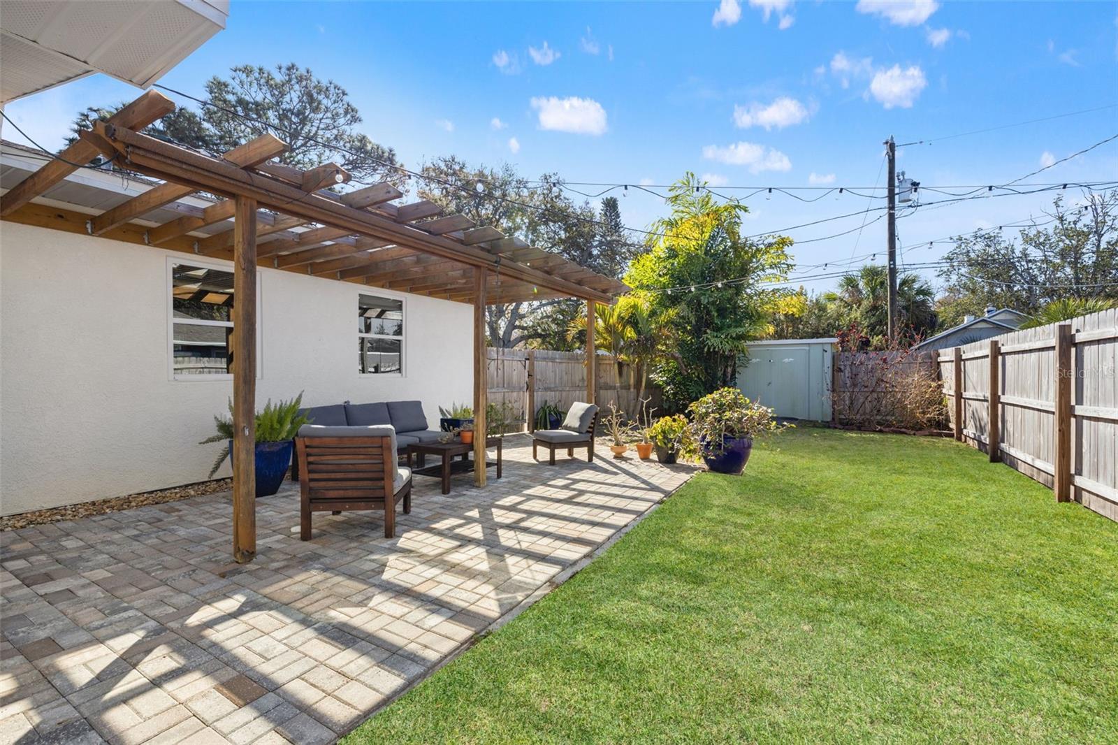 INTER BAY - Residential