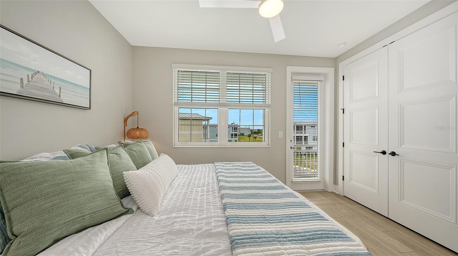 HUNTERS POINT - Residential