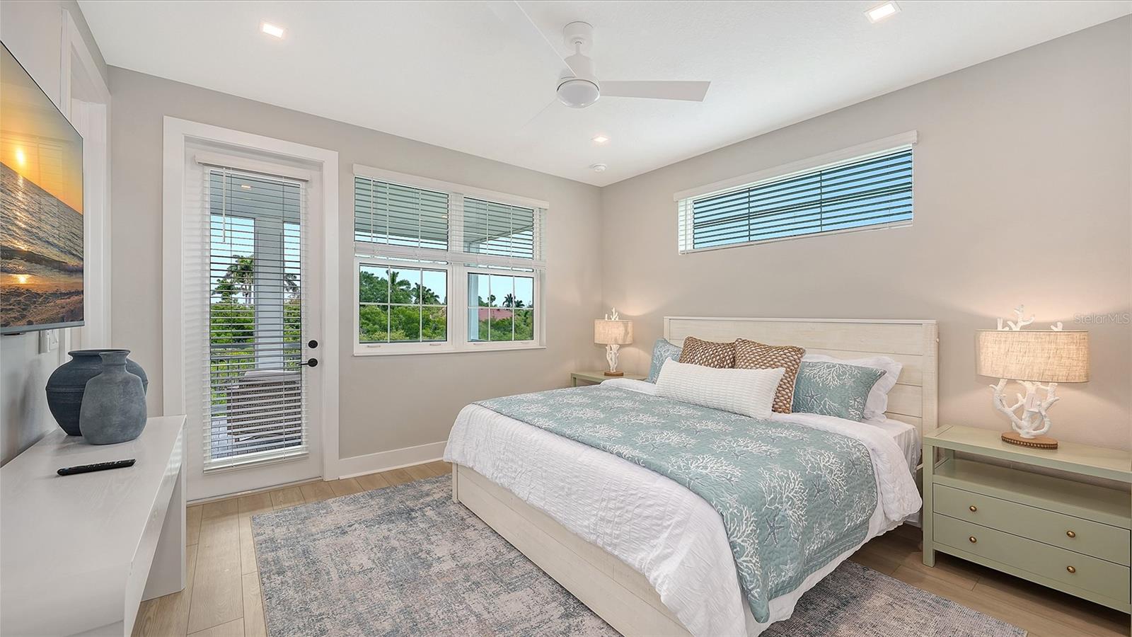 HUNTERS POINT - Residential