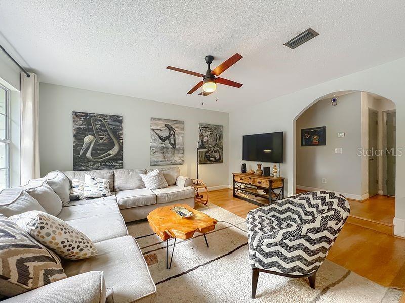 CARRIAGE HILL UNIT 3 - Residential