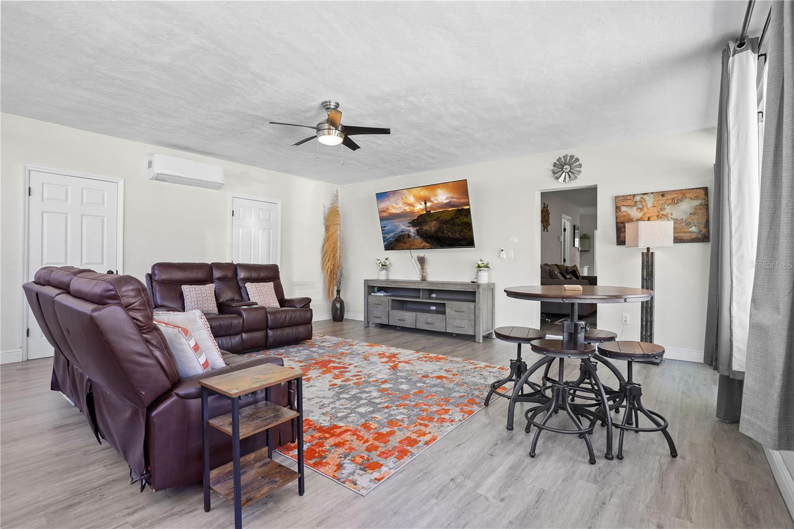 LAKEWOOD PARK UNIT 02 - Residential