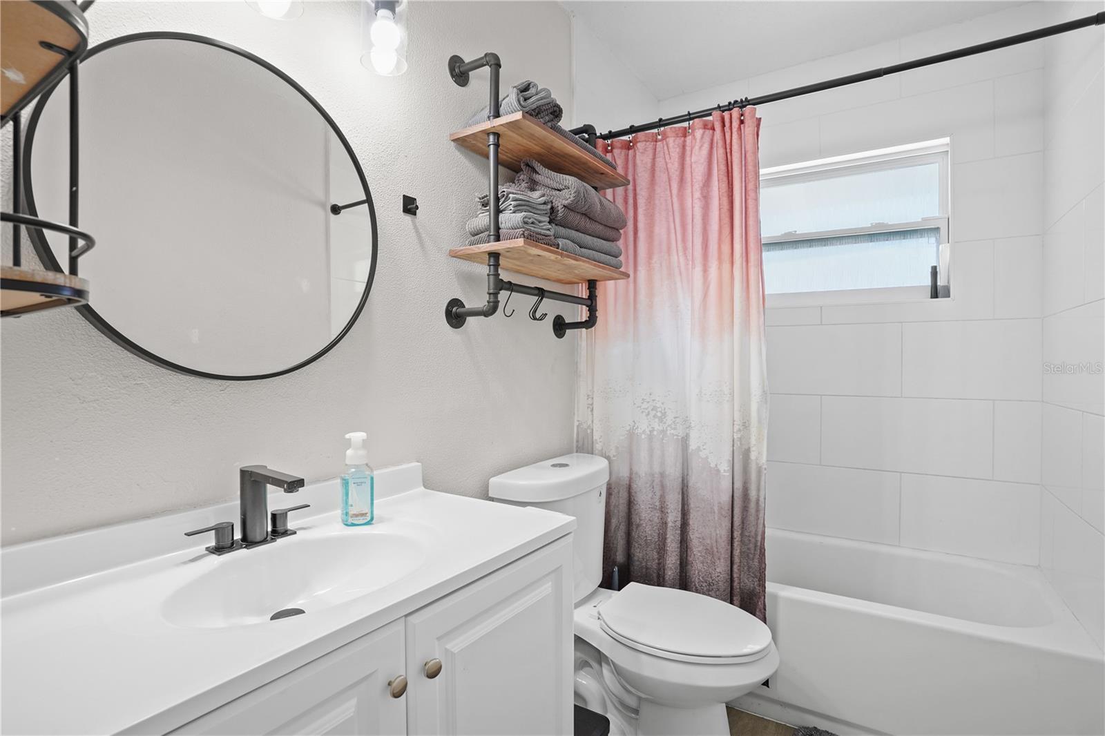 LAKEWOOD PARK UNIT 02 - Residential