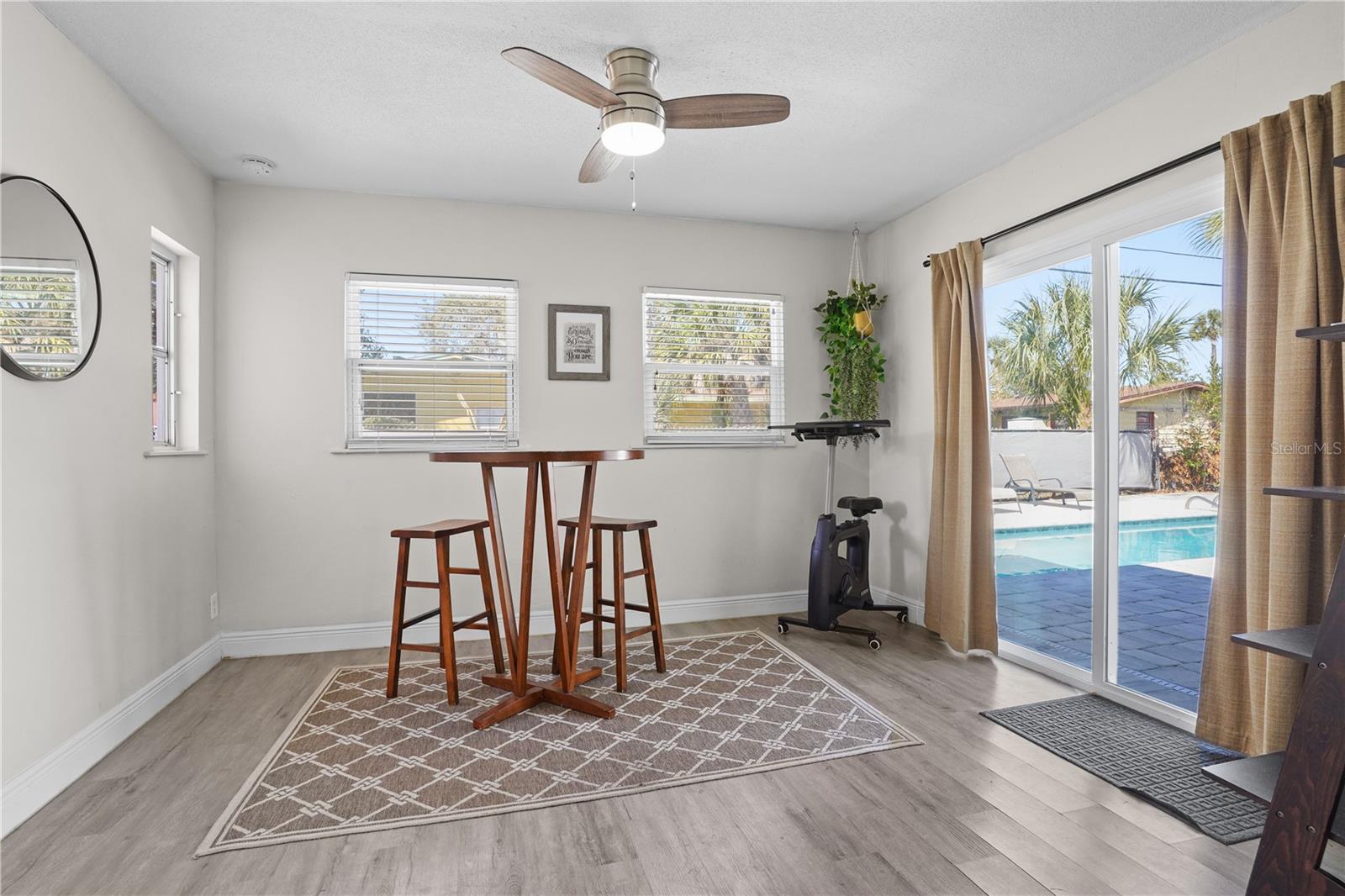 LAKEWOOD PARK UNIT 02 - Residential