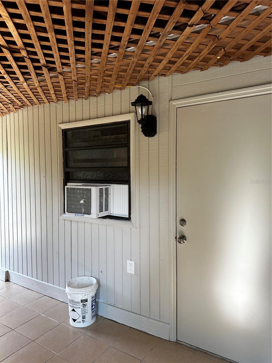 WARM MINERAL SPGS - Residential Lease