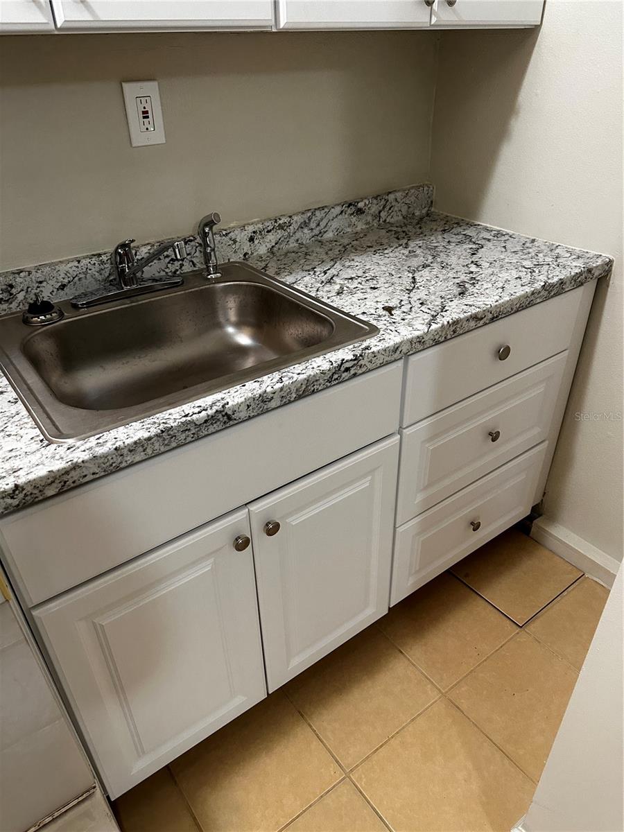 WARM MINERAL SPGS - Residential Lease