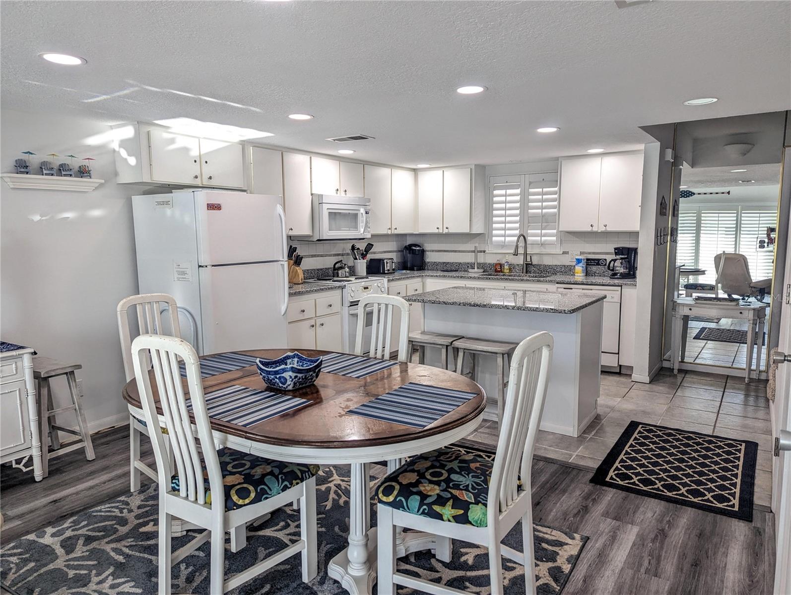 ORMOND HOLIDAY CLUB CONDO - Residential Lease