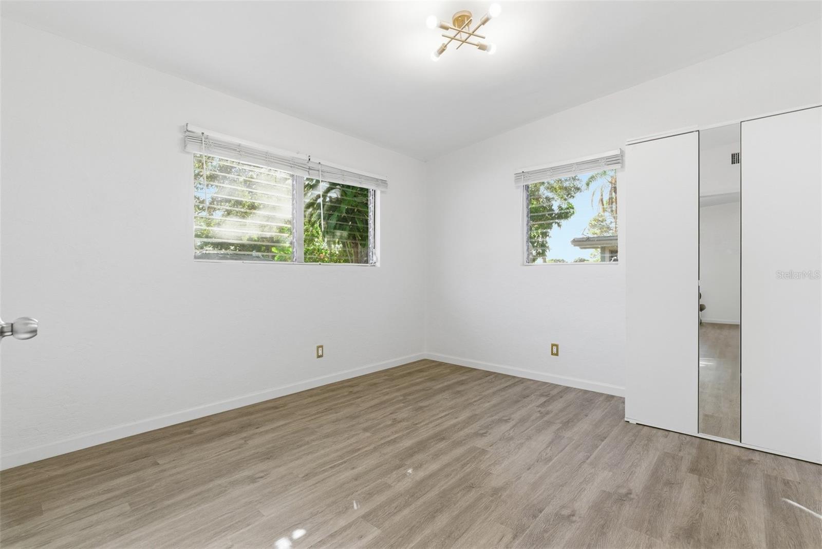 HILLTOP GROVE SUB - Residential Lease